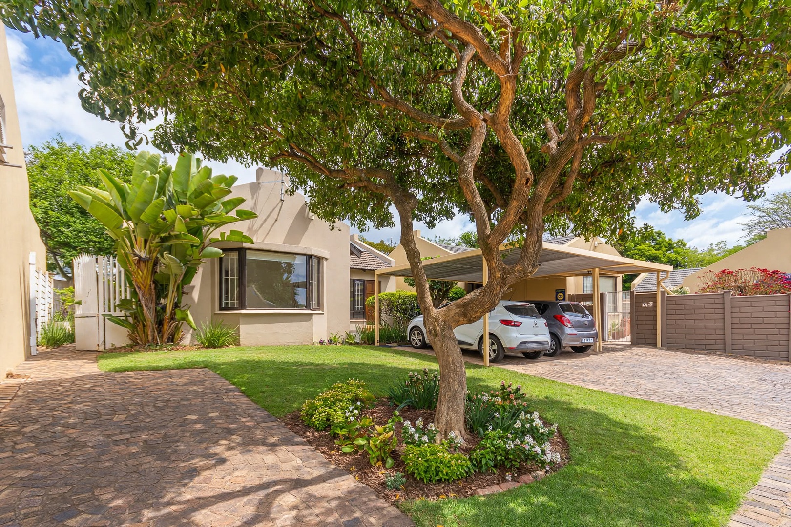 3 bed 2 bath home in Morningside