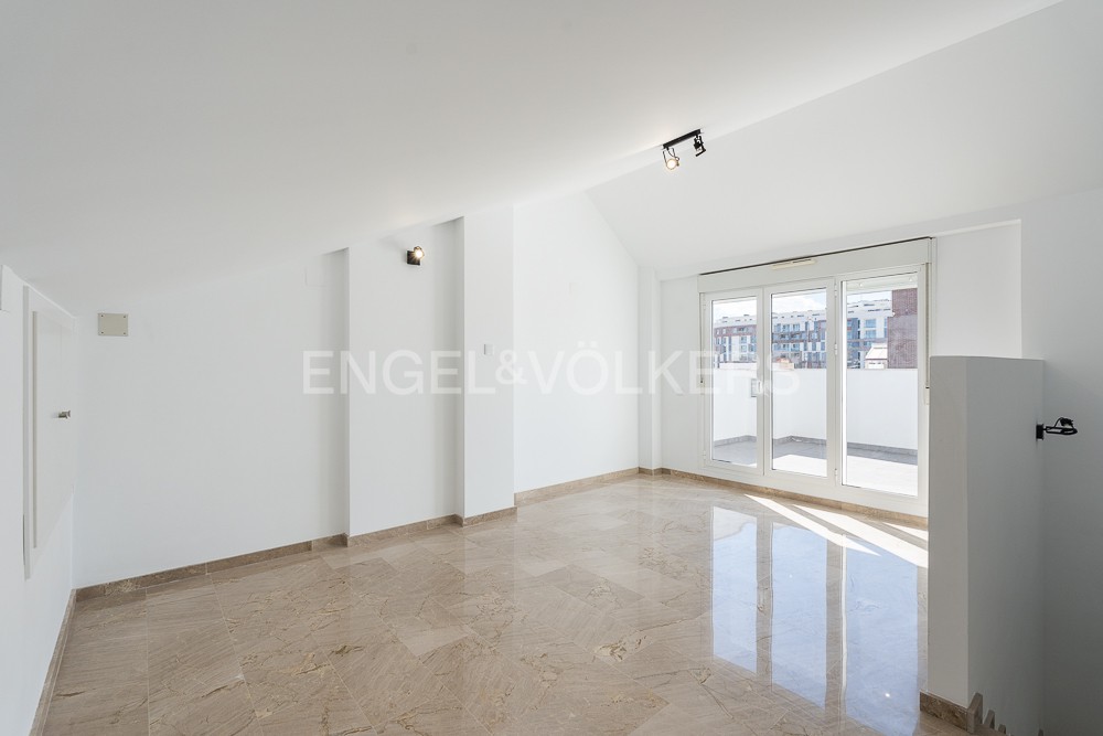 Amazing all brand new village house with terrace and parking