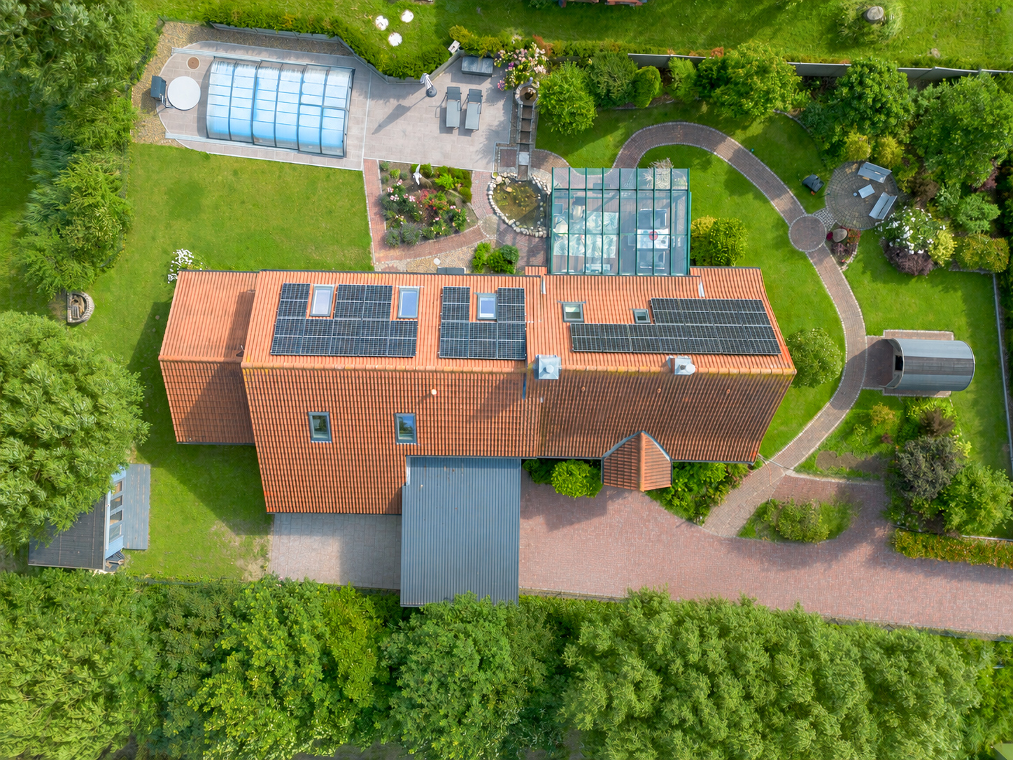 Energieeffizientes Landhaus an der Nordseeküste                          Pool | Sauna | Wunderschöner Garten