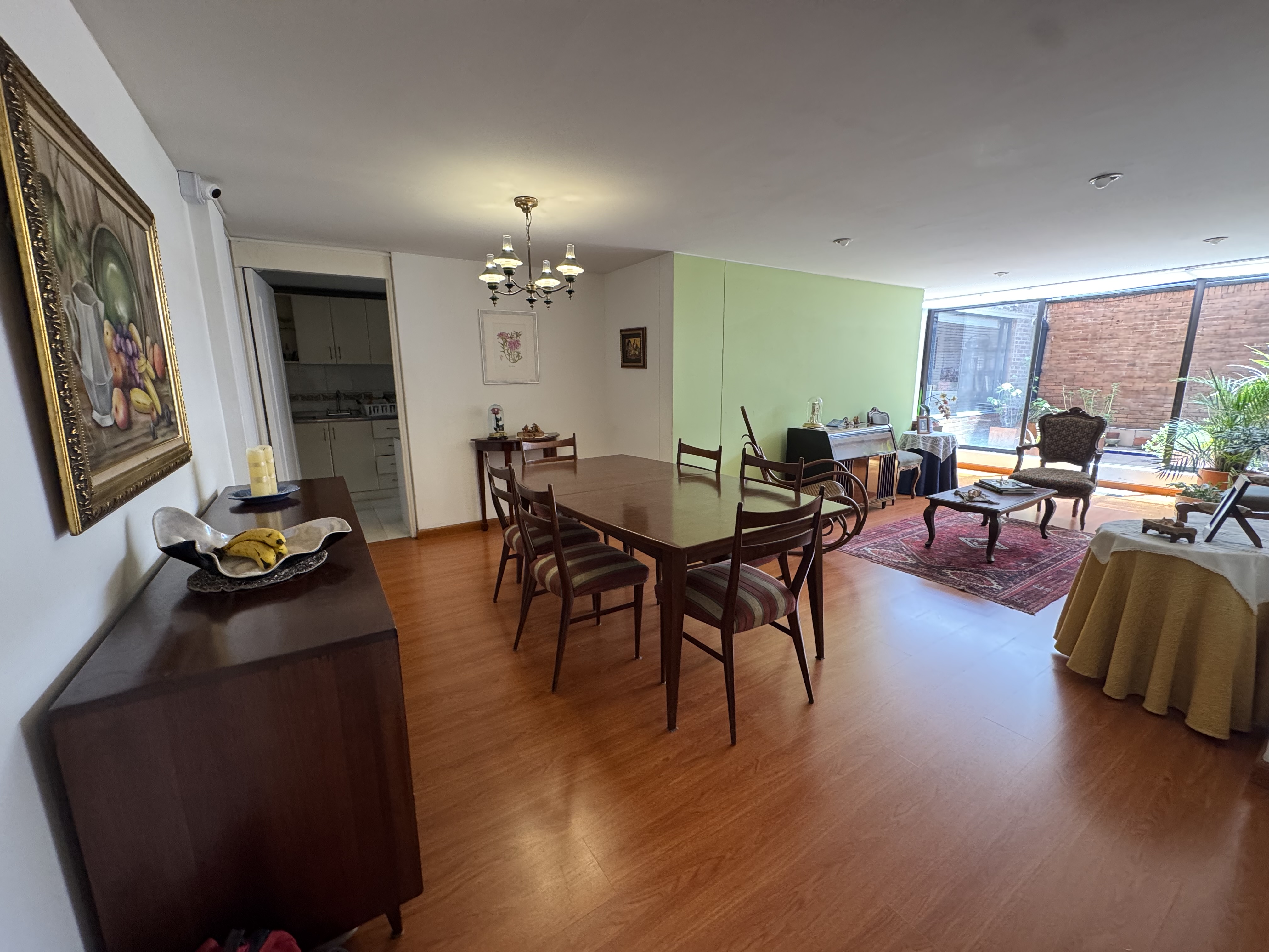 Apartamento con terraza para venta en Santa Paula