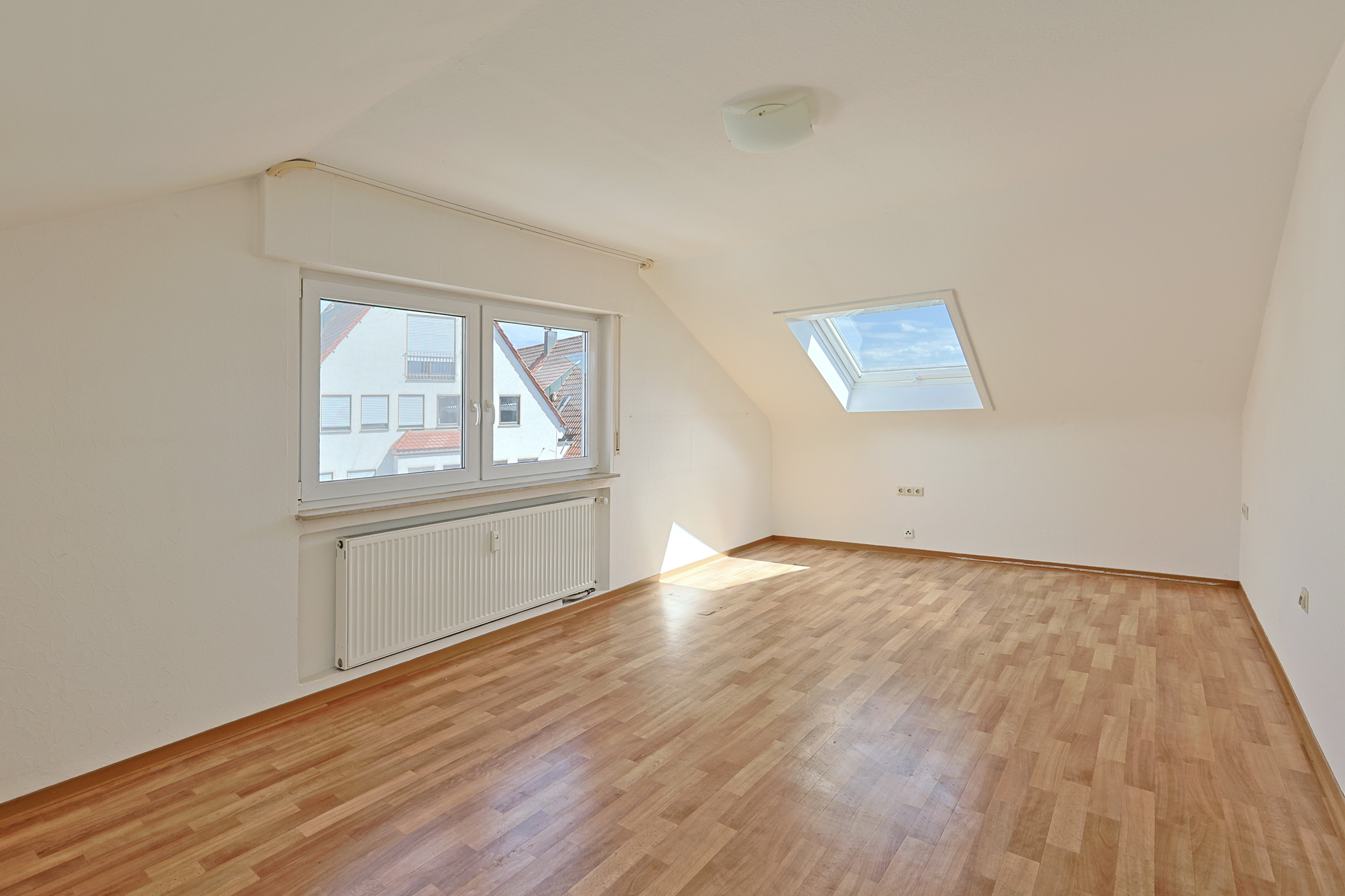Gemütliche 3-Zimmer-Dachgeschosswohnung für Singles