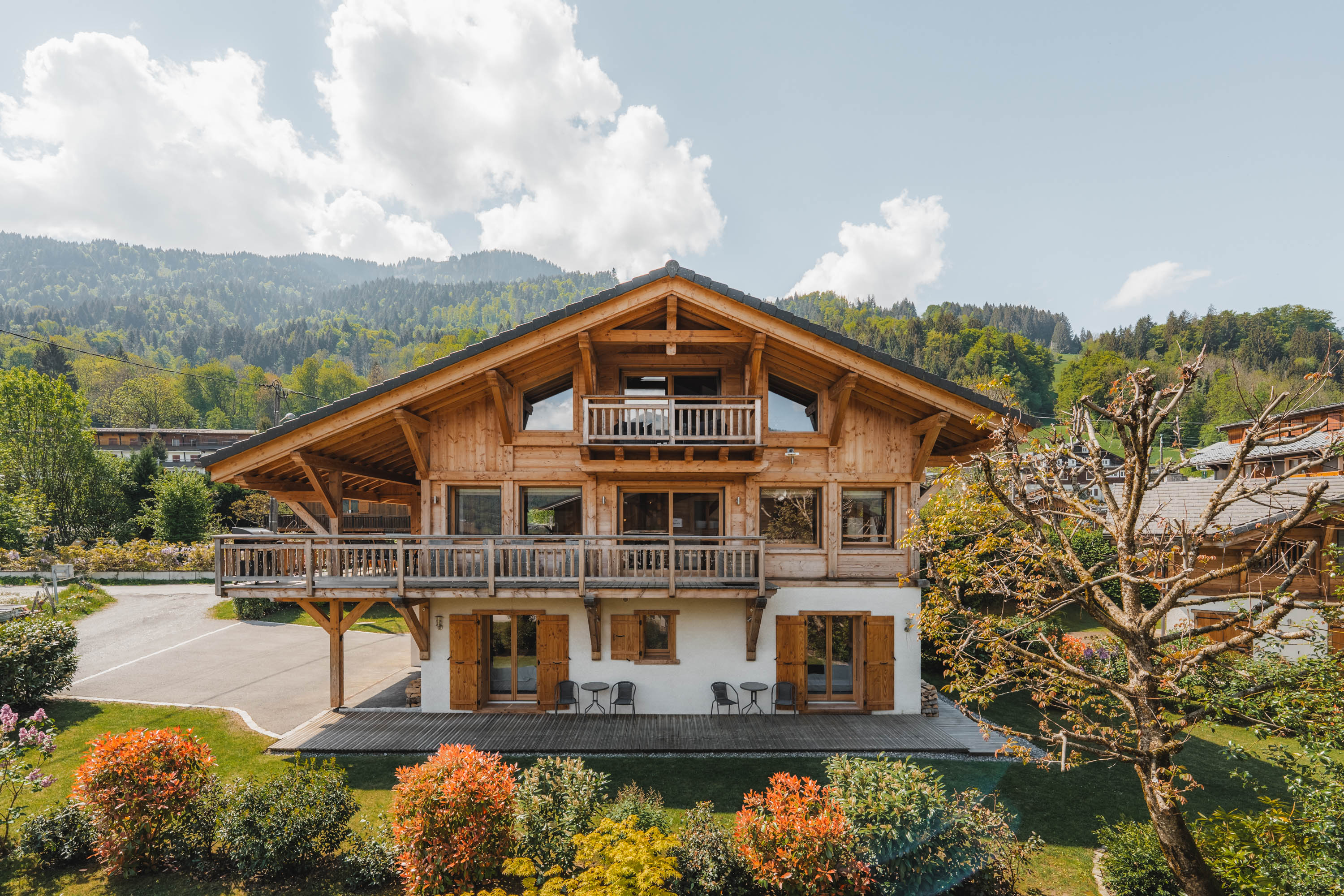 Luxury chalet in Samoëns – steps from the Vercland gondola lift