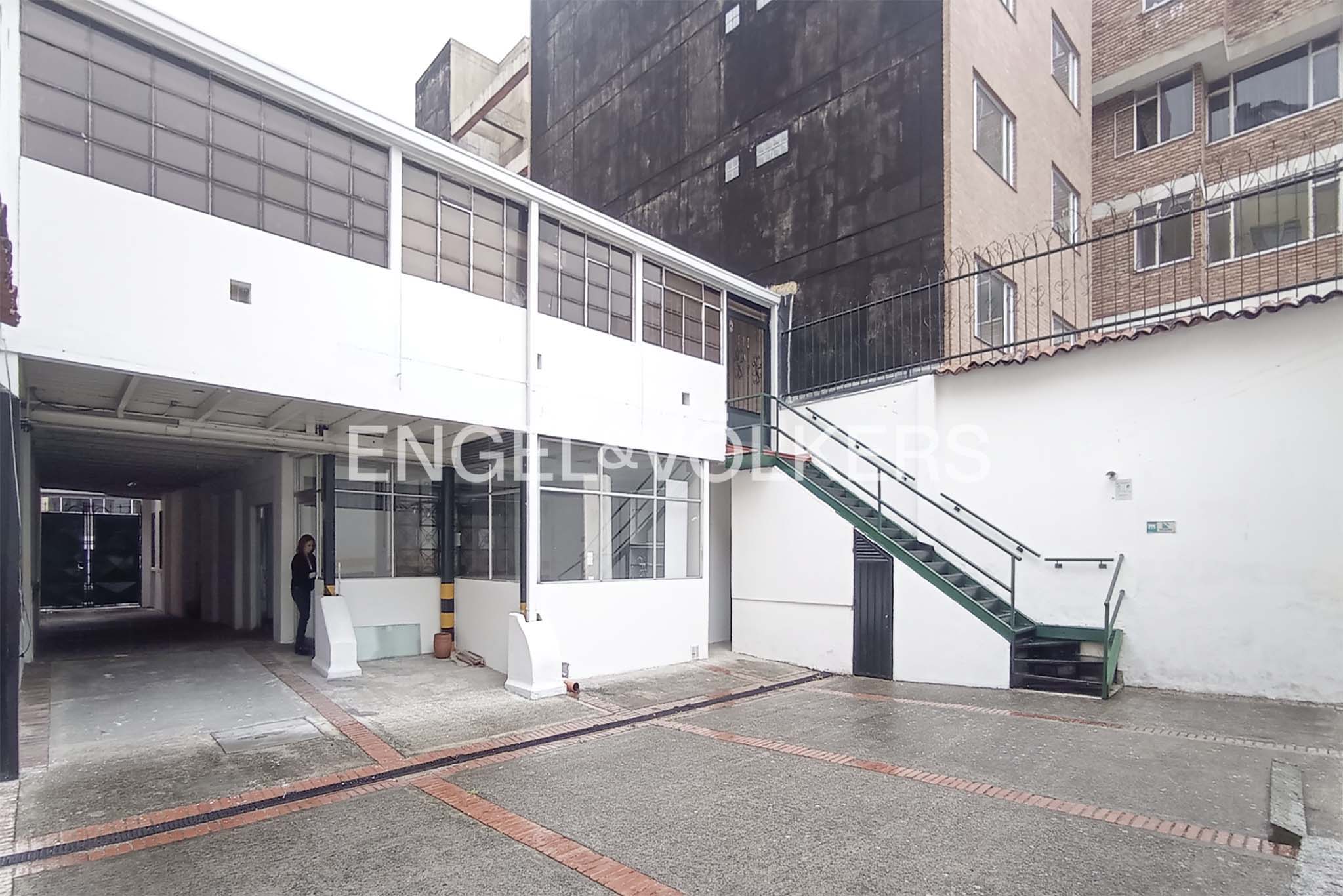 Venta  casa comercial en barrio chapinero