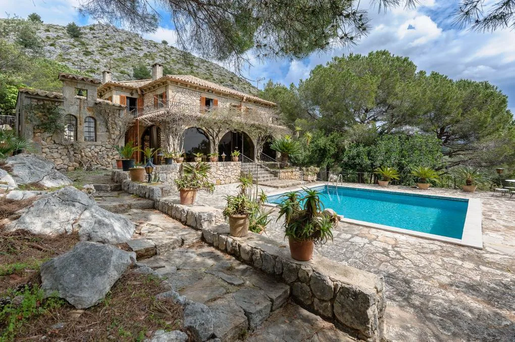 Magnificent country estate close to Pollensa