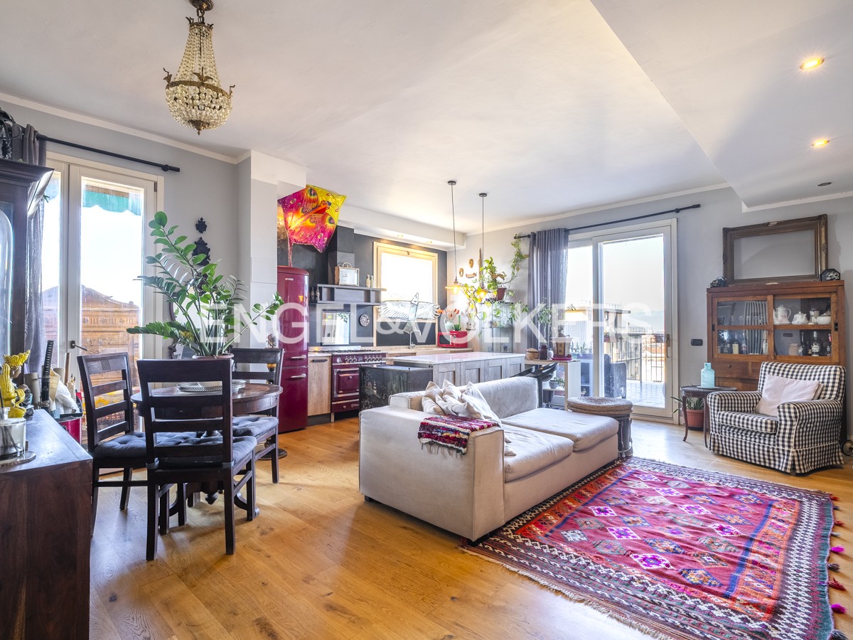 Charming Penthouse in the Heart of Campi Bisenzio
