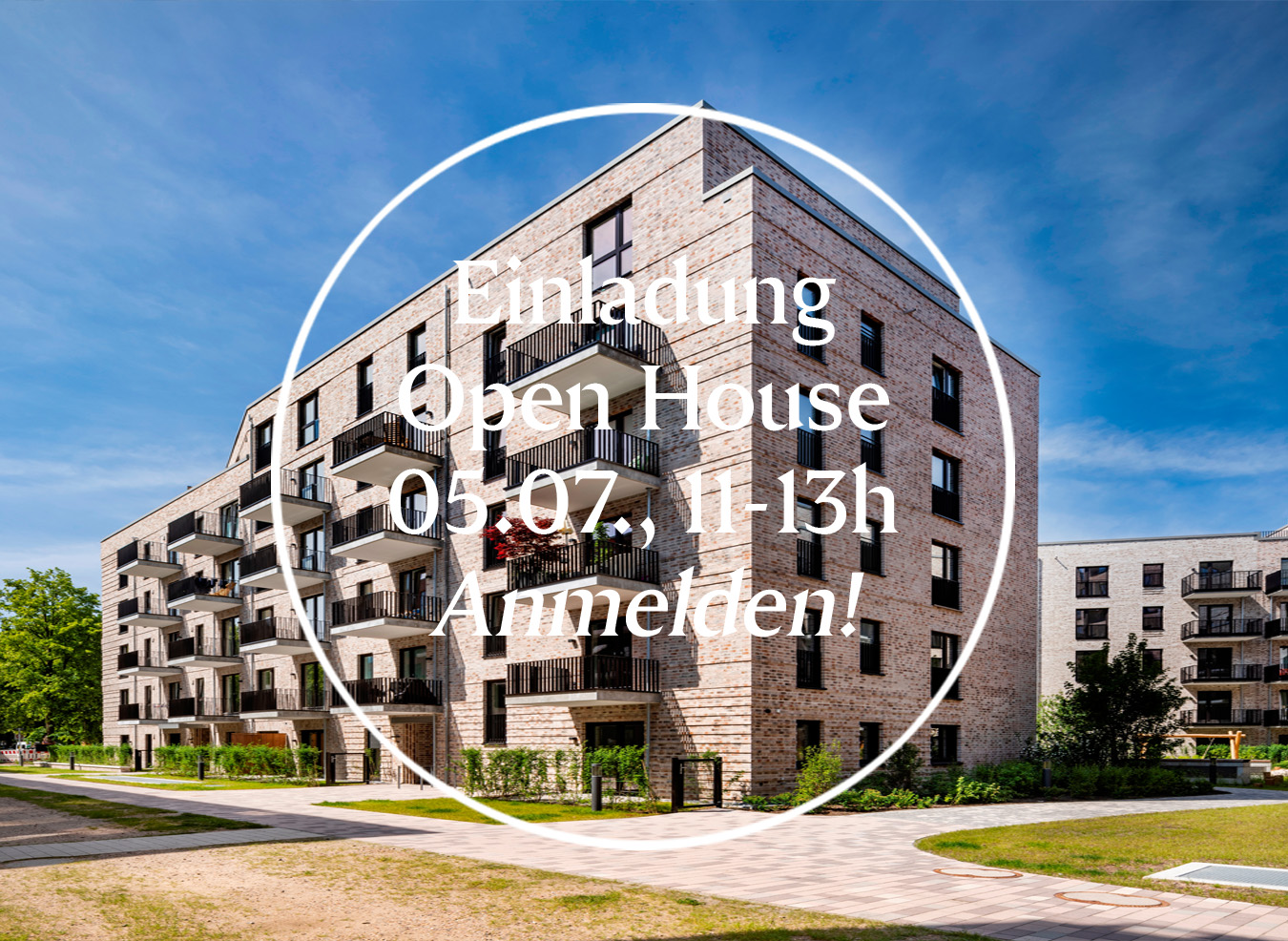 Modern brick apartment building under a blue sky with an Open House invitation for July 5th, 11-13h.