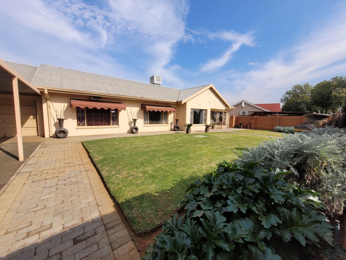 Family Home in a Dream Location with Swimming Pool