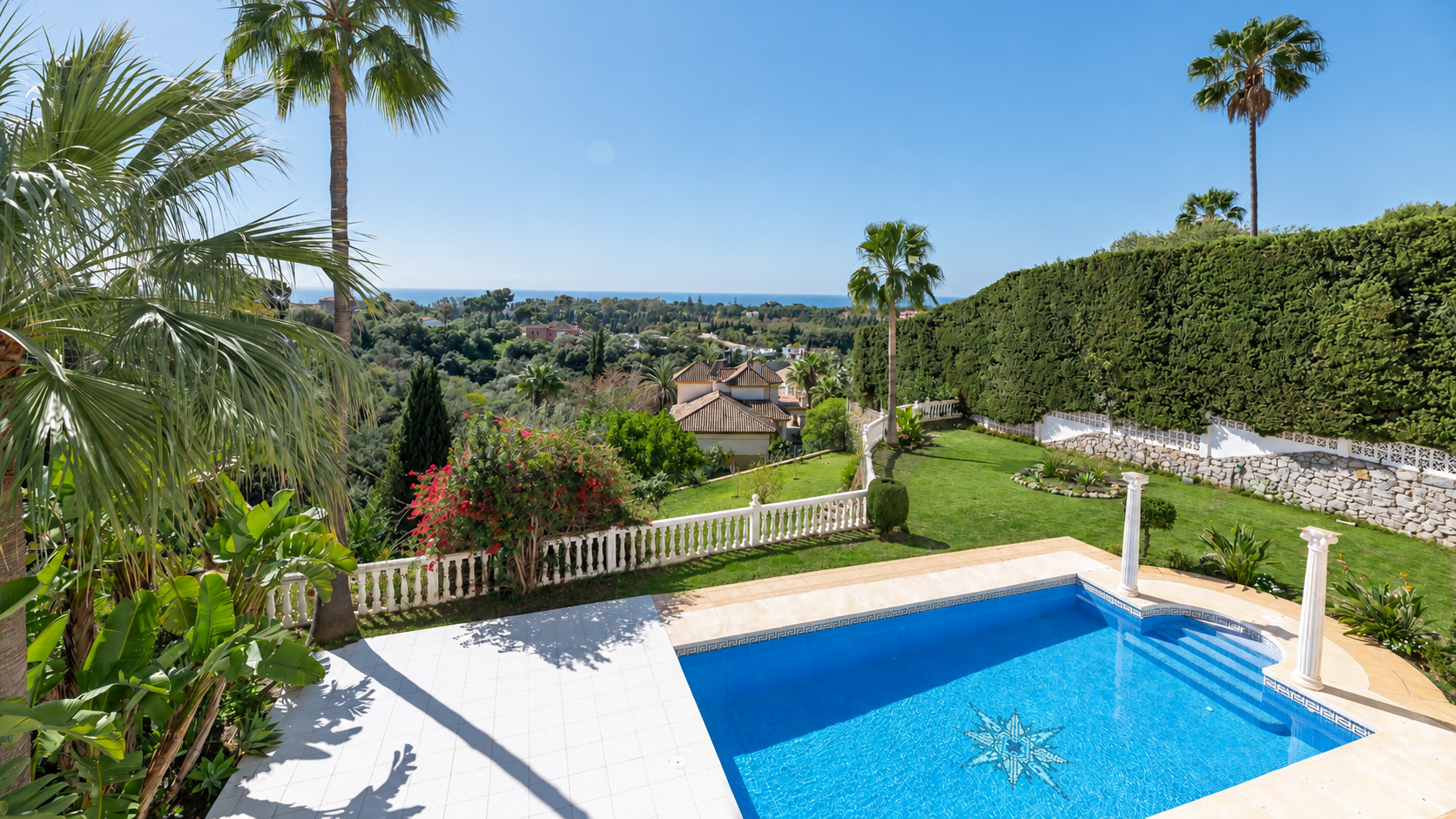 Villa with Sea Views in Elviria