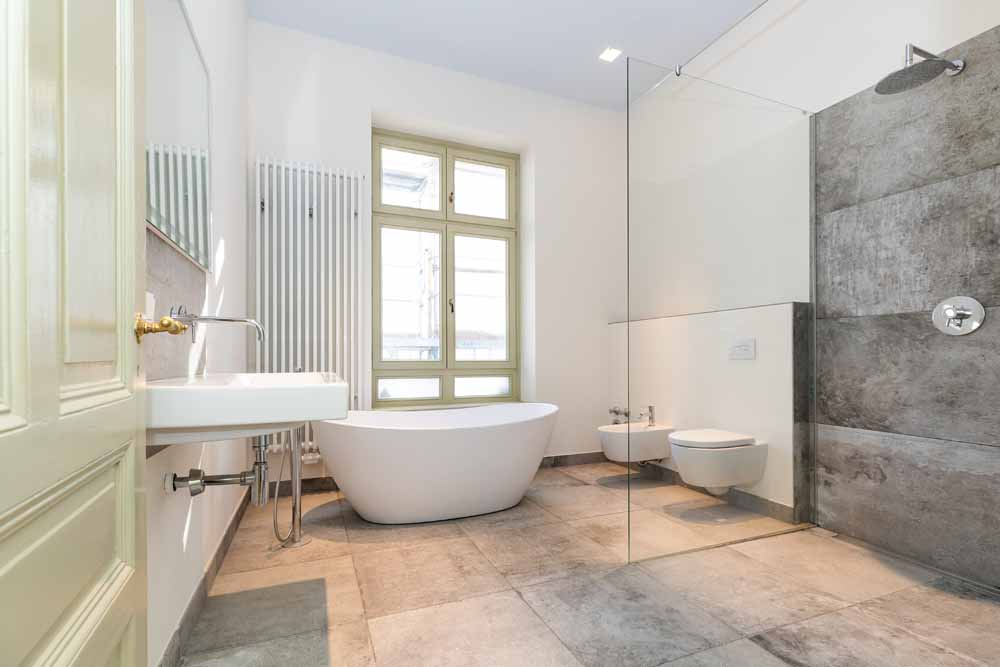 Historic elegance redefined – Exclusive period apartment in a fully renovated listed cultural monument with garden