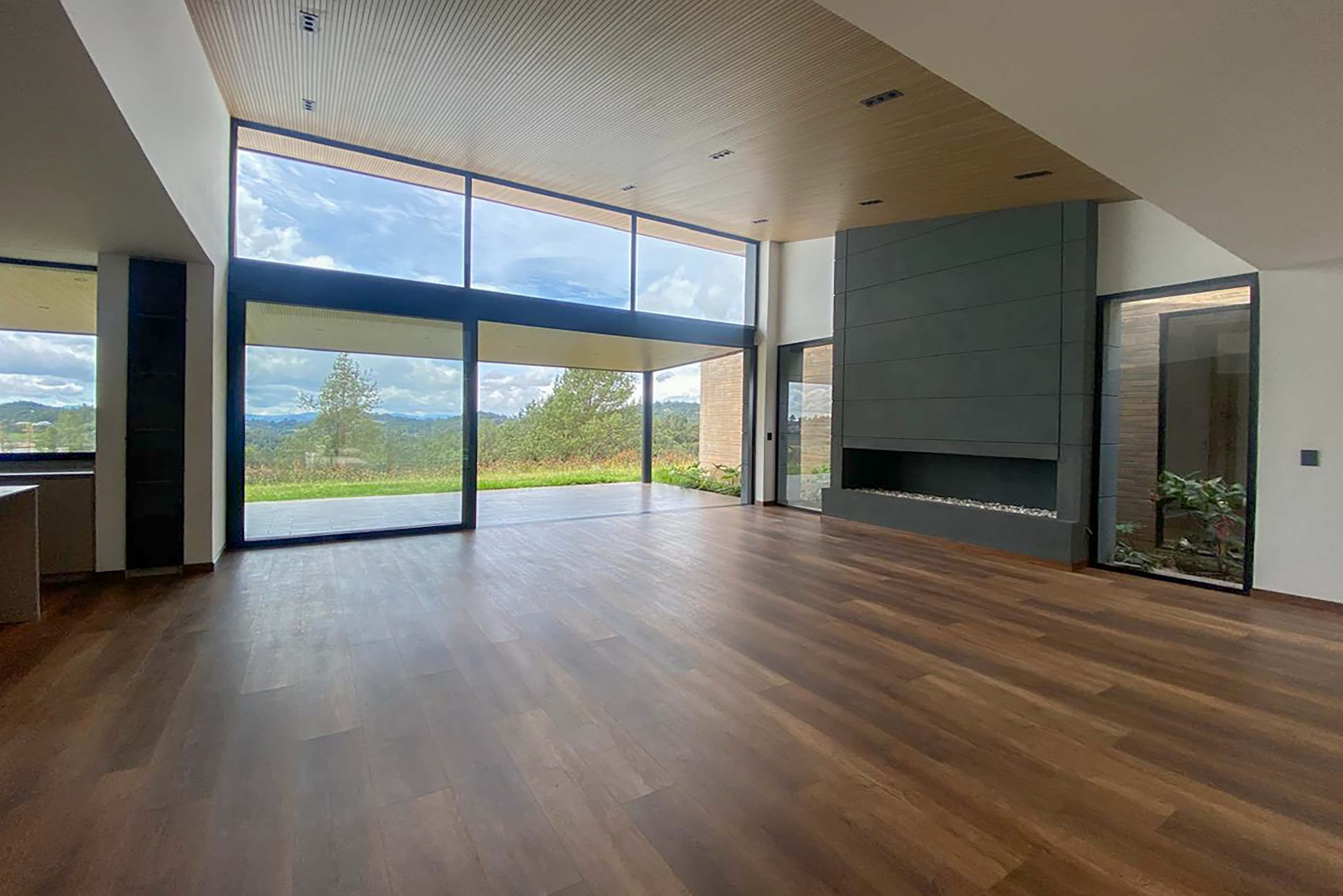 Casa moderna en parcelación para venta en El Alto de Las Palmas, Envigado