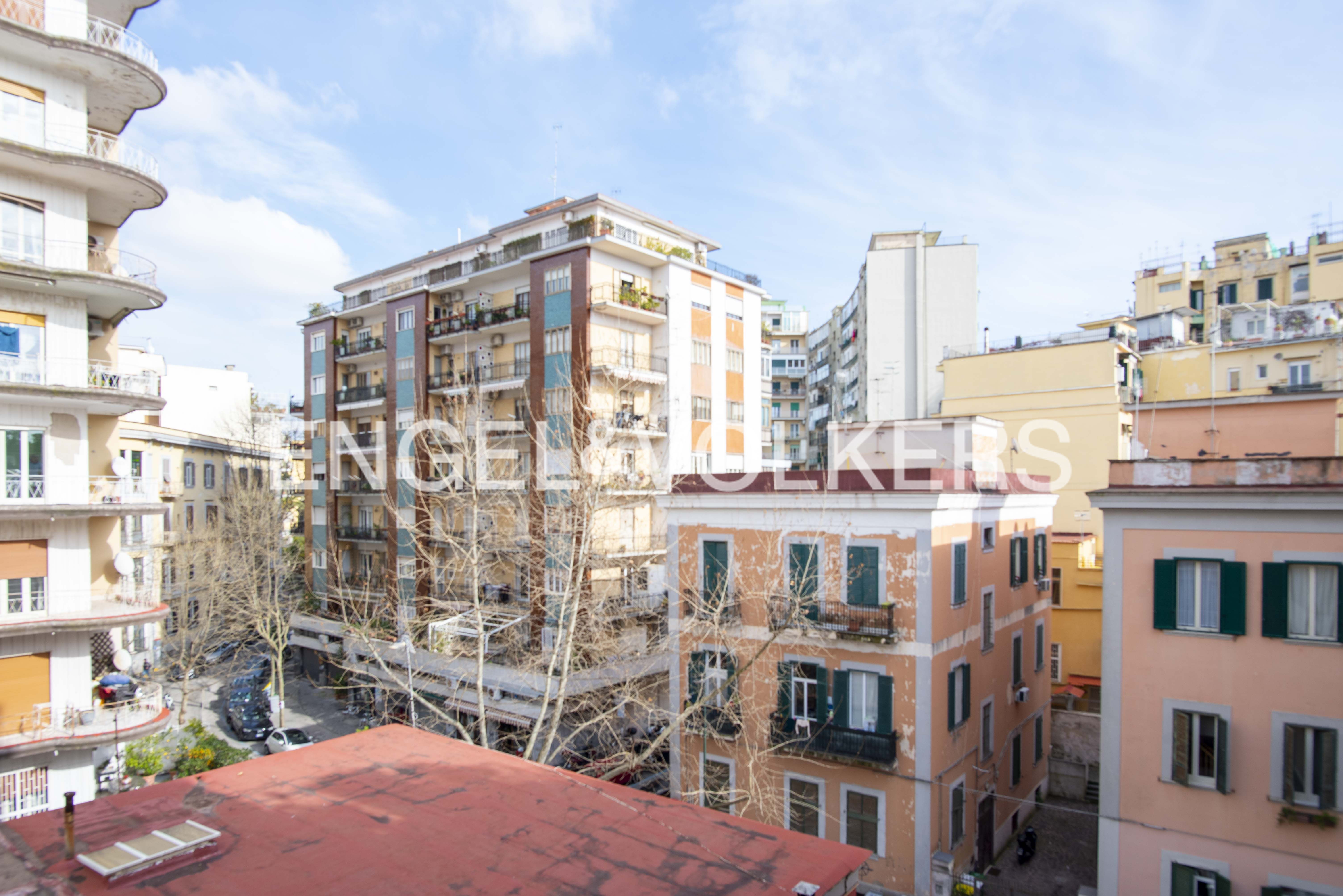 Unmissable Apartment in Vomero with View on Via Giuseppe Bonito