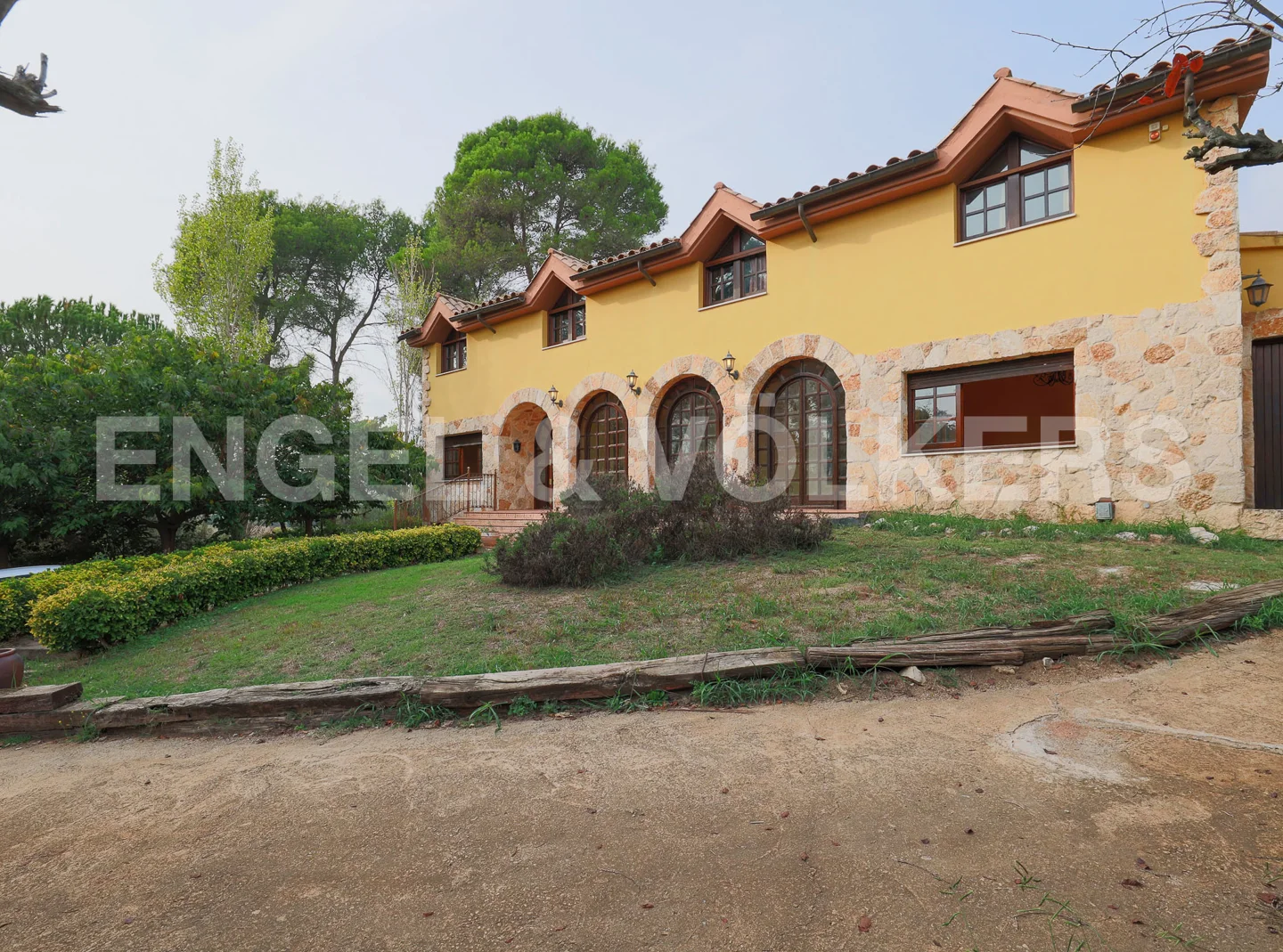 Bonica casa rústica en venda a Estany Gallecs