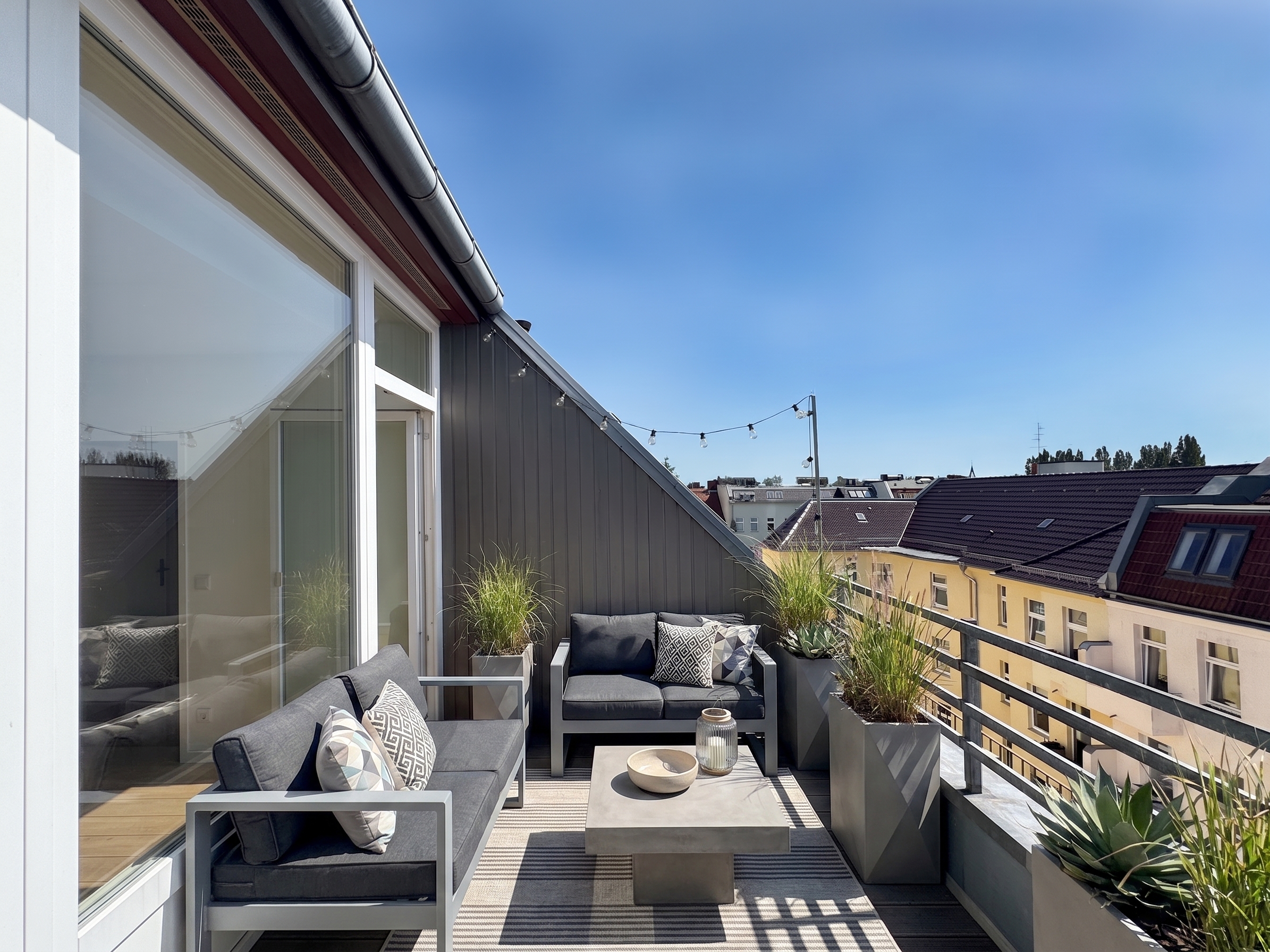 Erstbezug: Moderne Dachgeschosswohnung in Tegel