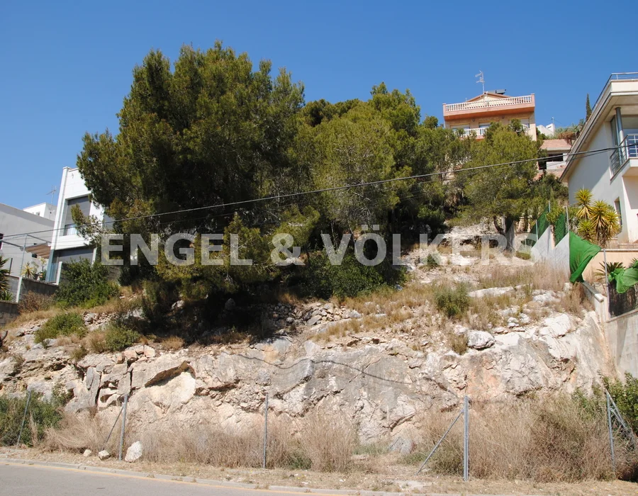 Plot with views in Quintmar, Sitges