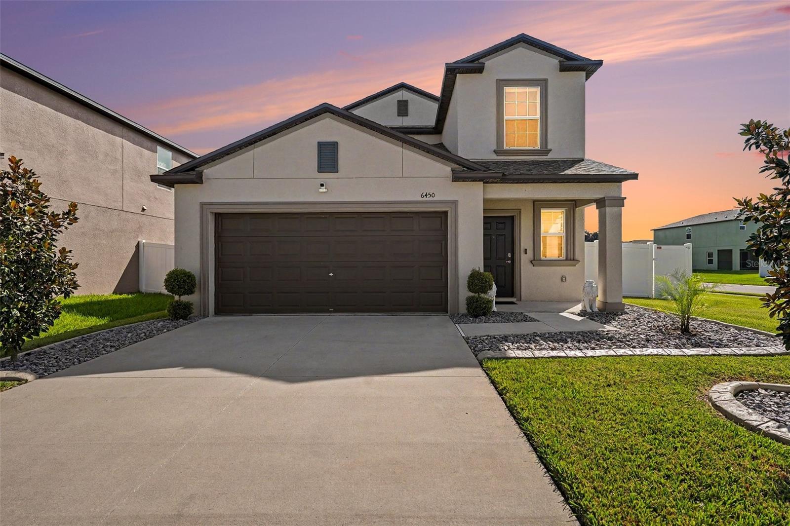 Flexible Living Spaces in Peaceful Zephyrhills