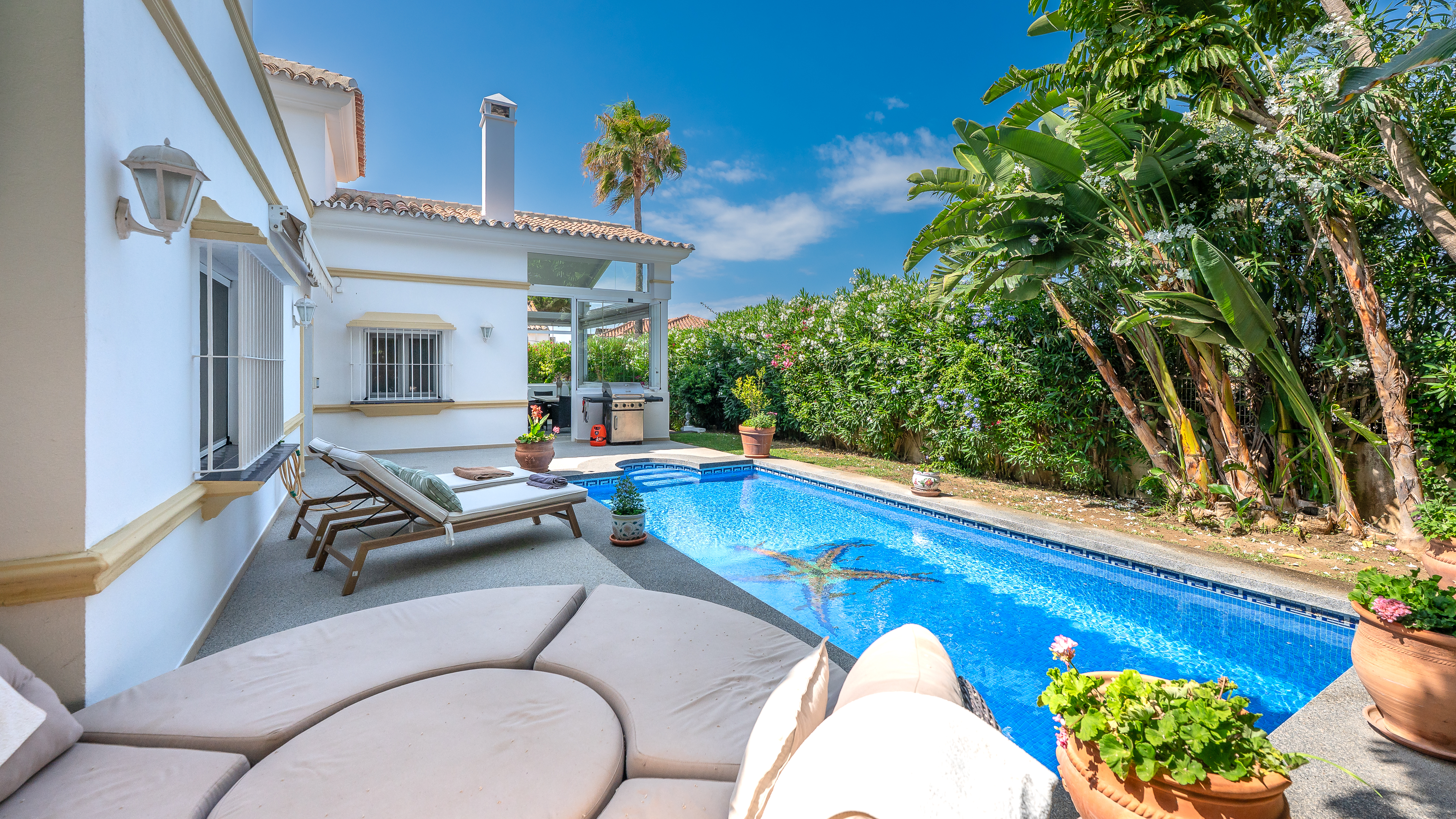 Andalusische Villa nur 200 Meter vom Strand entfernt