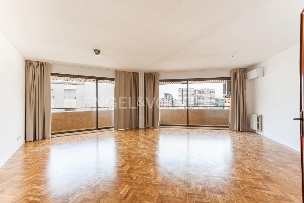 Magnificent apartment next to the "Turia" Gardens