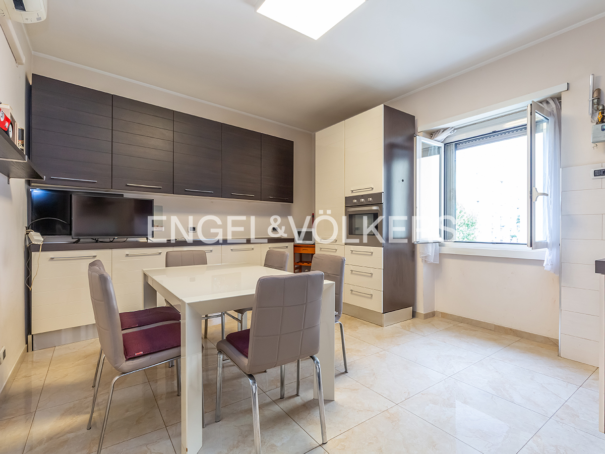 Three-room apartment at 7 Via Lucio Mummio, Don Bosco