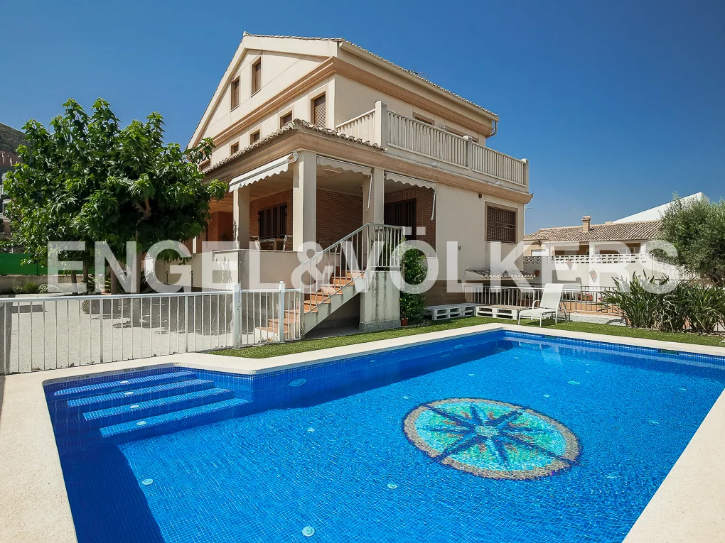 Exclusive villa for short term in “Cullera”