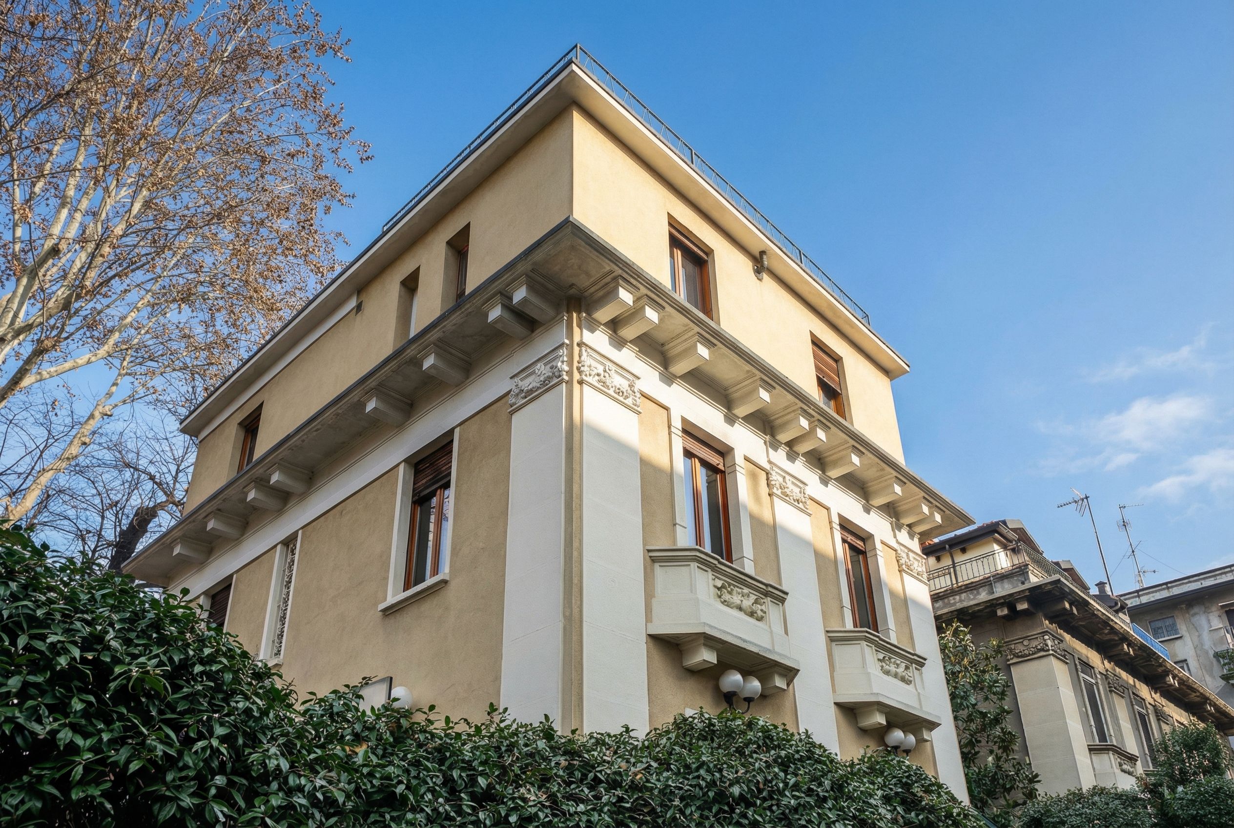 Liberty villa with courtyard and terrace 
and magnificent view over Trotter Park