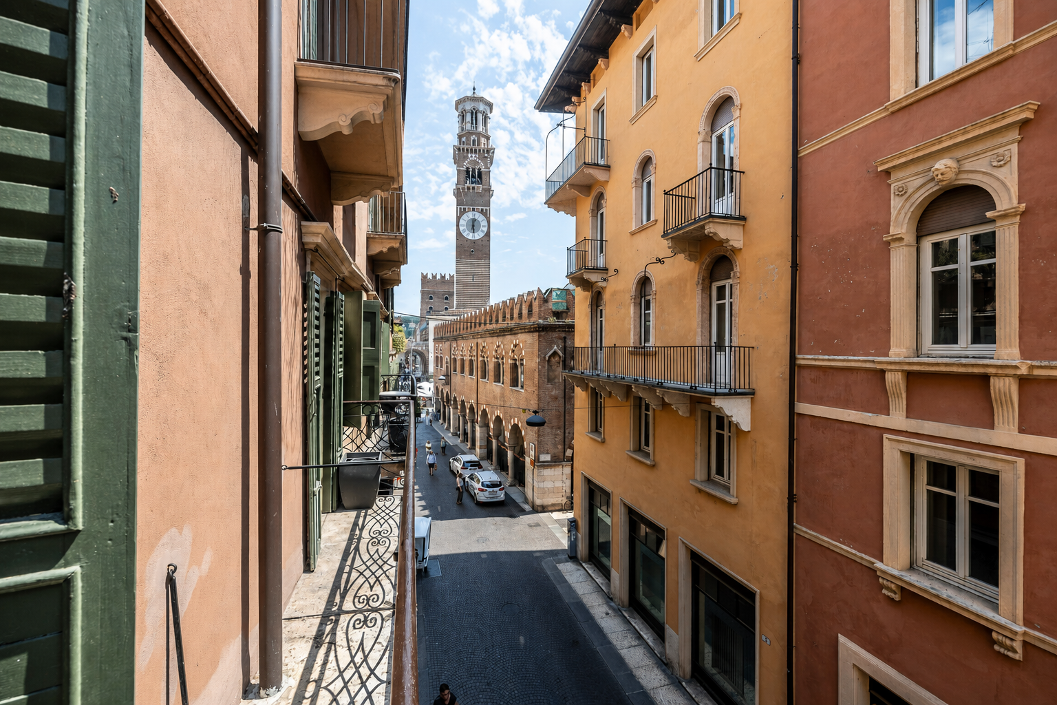 Historic Elegance and Comfort: Luxury Apartment in the Heart of Verona