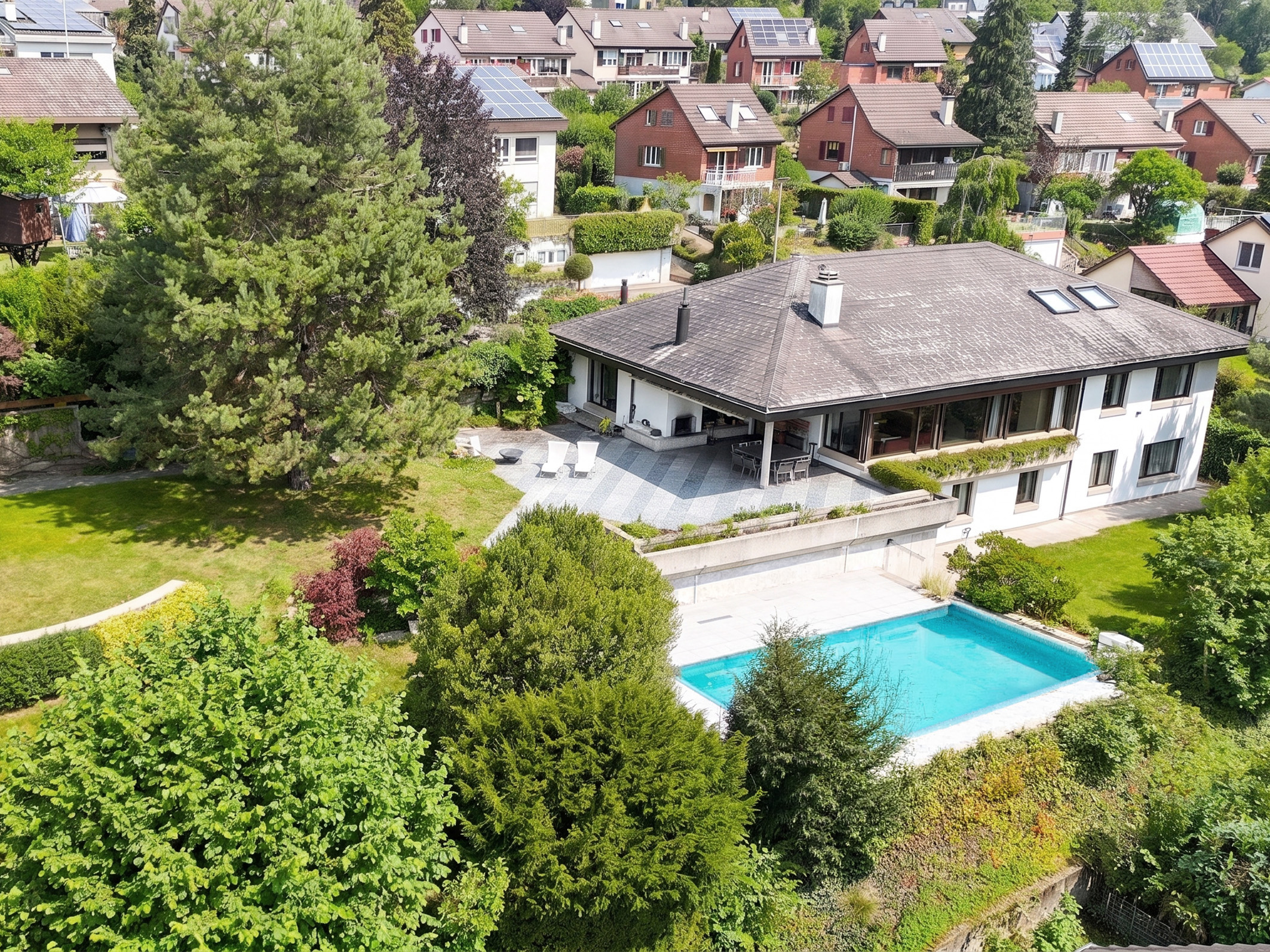 Exclusive Villa with panoramic views & separate apartment