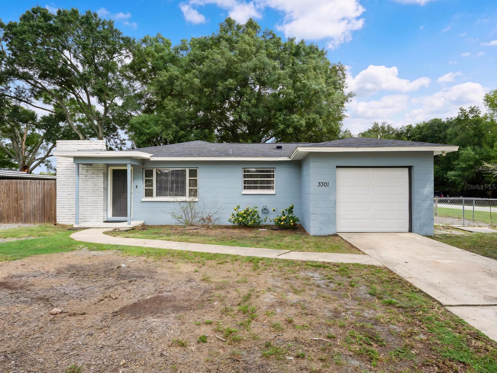 Big Yard. Bright Spaces. Central Location.