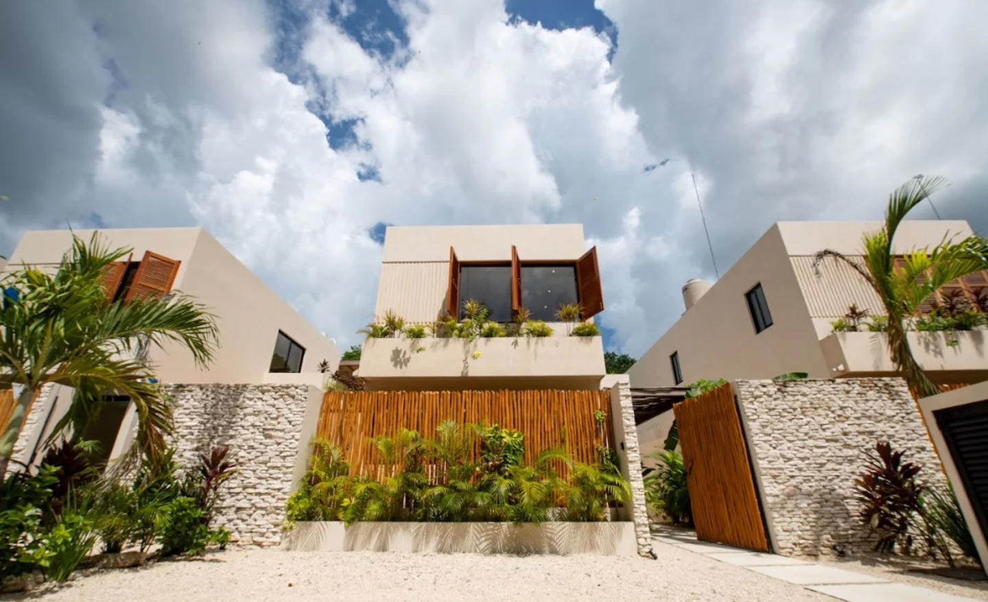 4 Bedroom Villa with Private Pool in Tulum Center 2