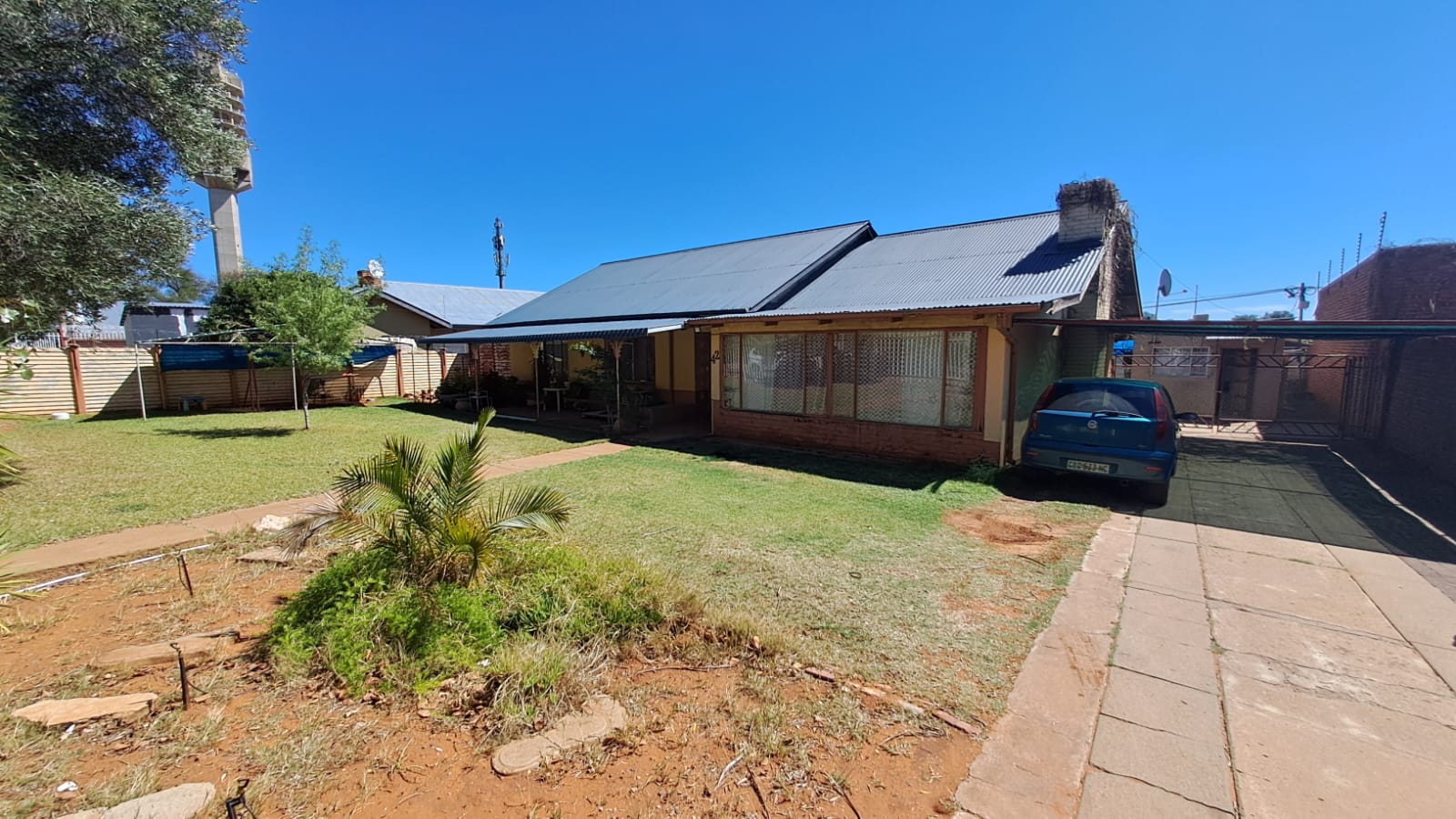 Spacious 3-Bedroom Home with Pool, Flatlet and Generous Grounds