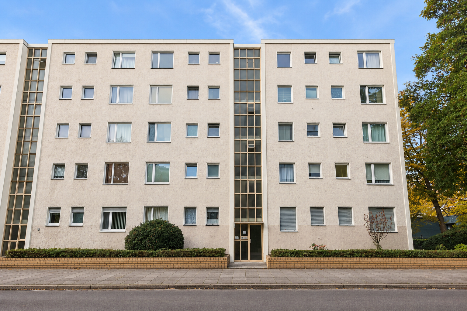 Immobilie in Charlottenburg mit viel Potenzial und Raum für neue Ideen