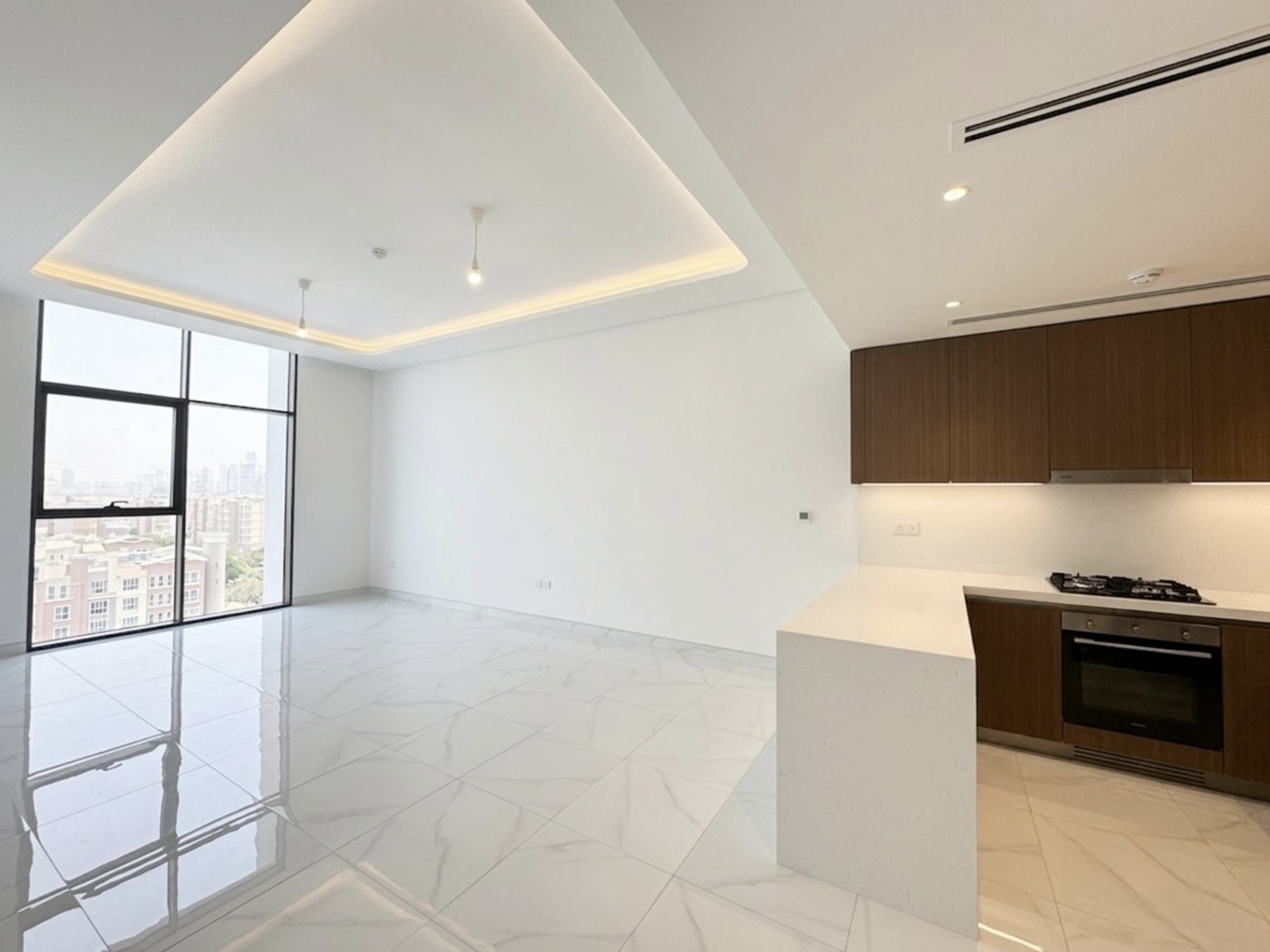 Near Metro | High Floor | Private Views