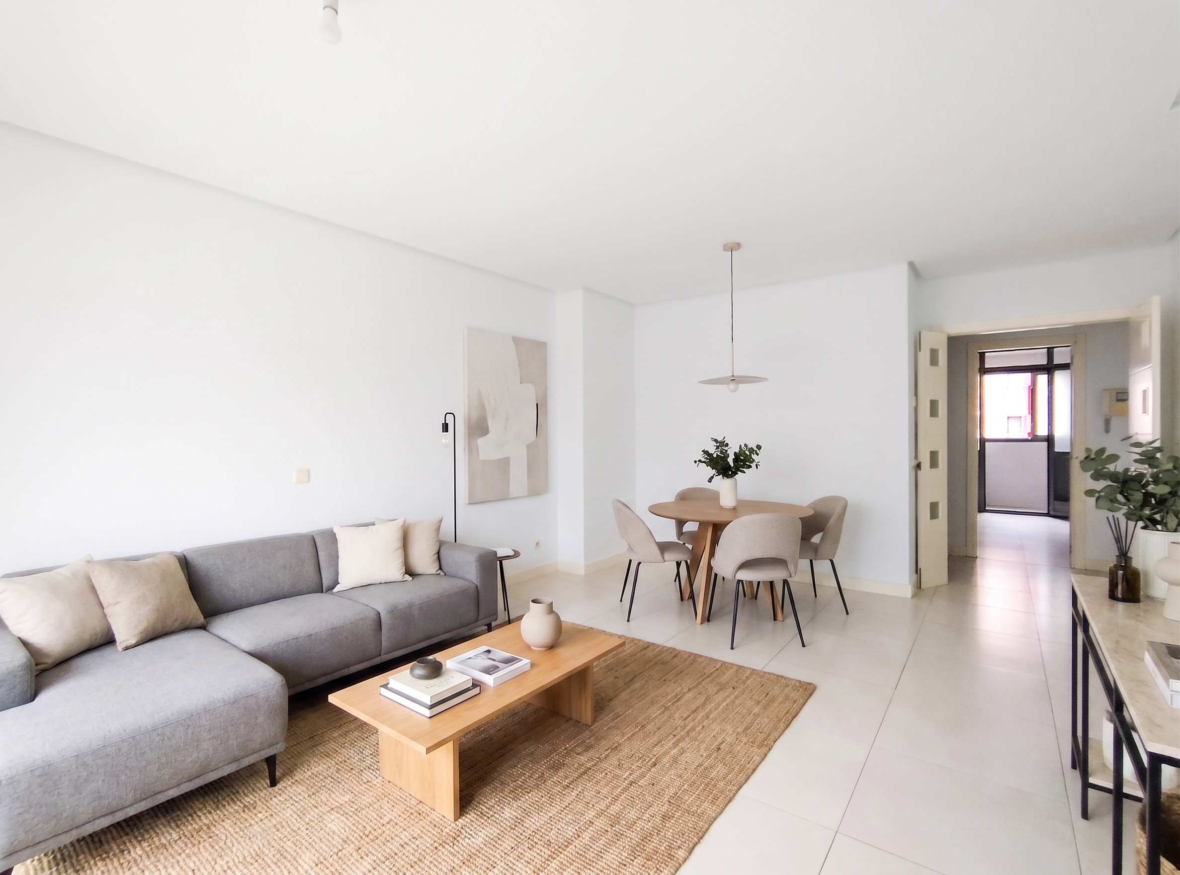 Modern 4-bedroom apartment in North Sanchinarro