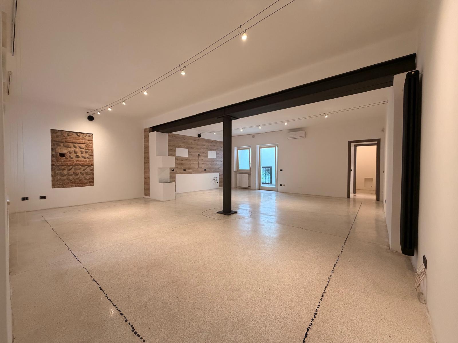 Modernity and privacy in the historic center