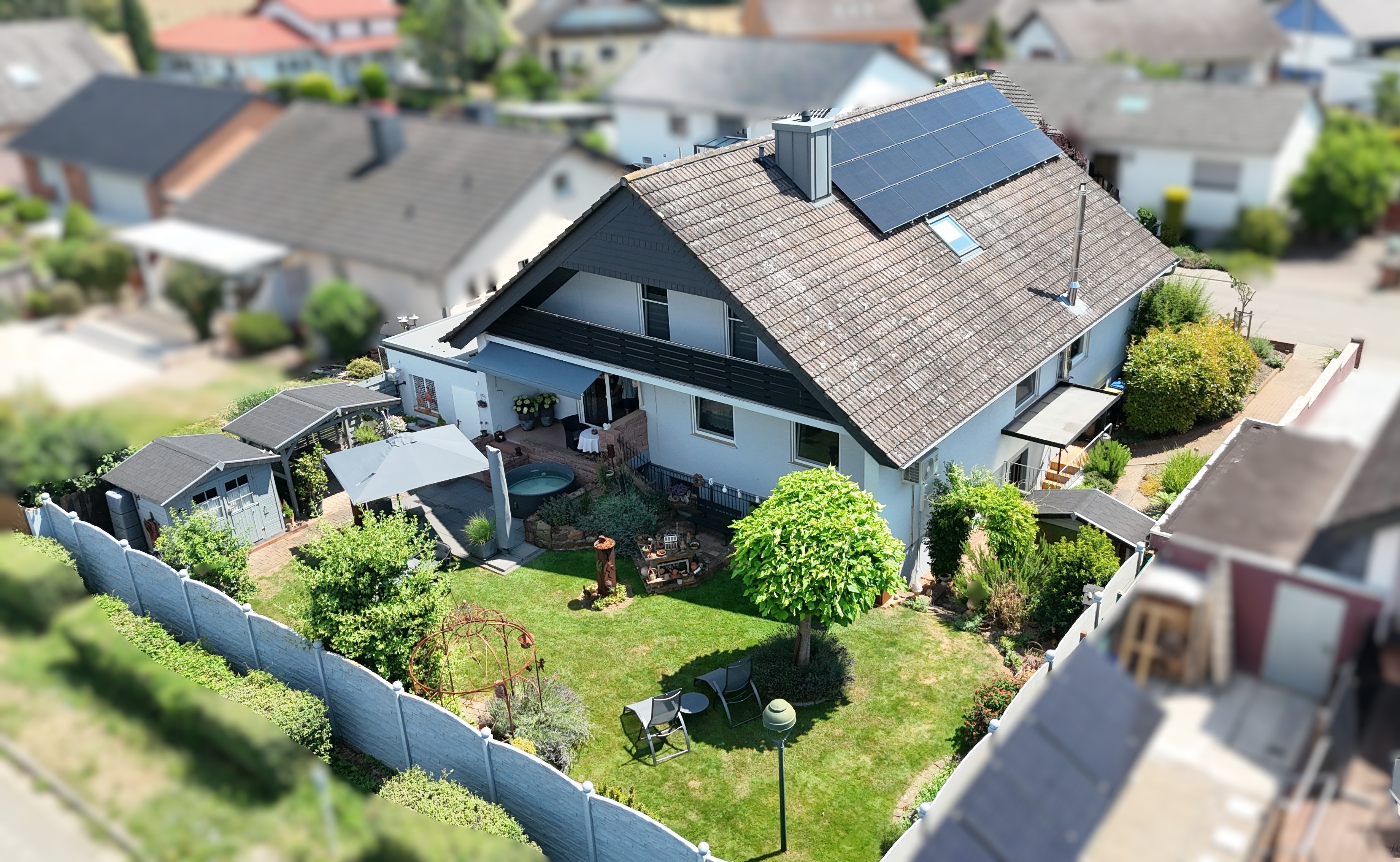 Gepflegtes Zweifamilienhaus mit viel Potential in Gimbsheim