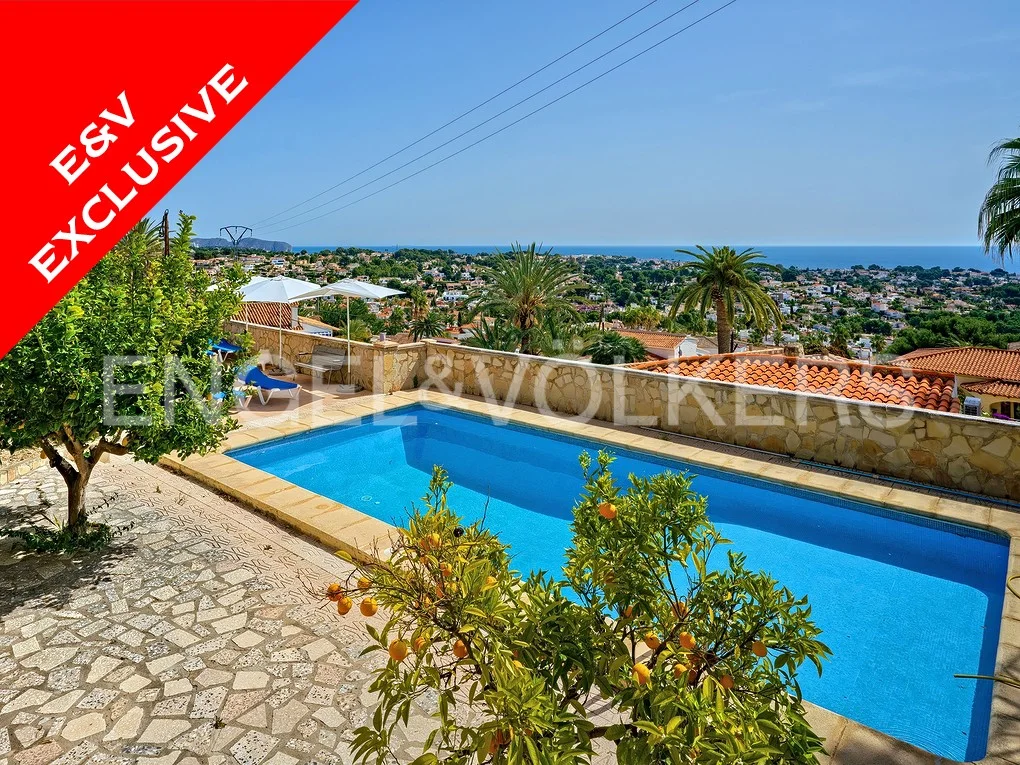 Villa with Panoramic Sea View in Calpe
