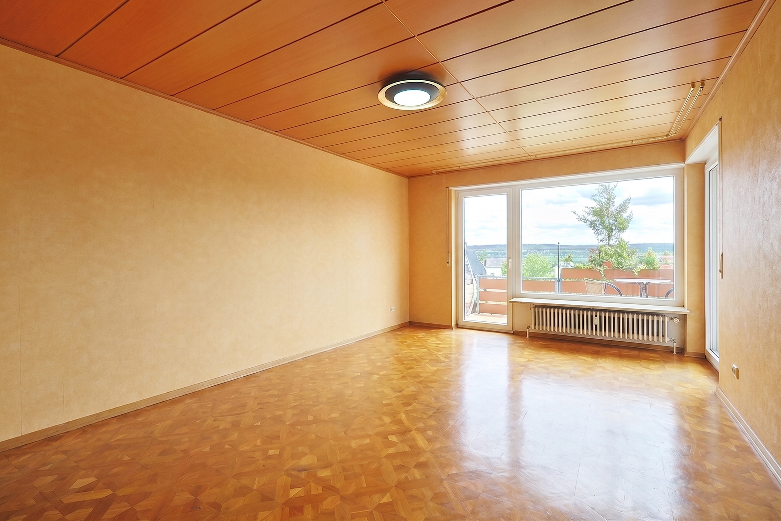 Großzügige 4-Zimmerwohnung mit herrlicher Fernsicht in Maichingen