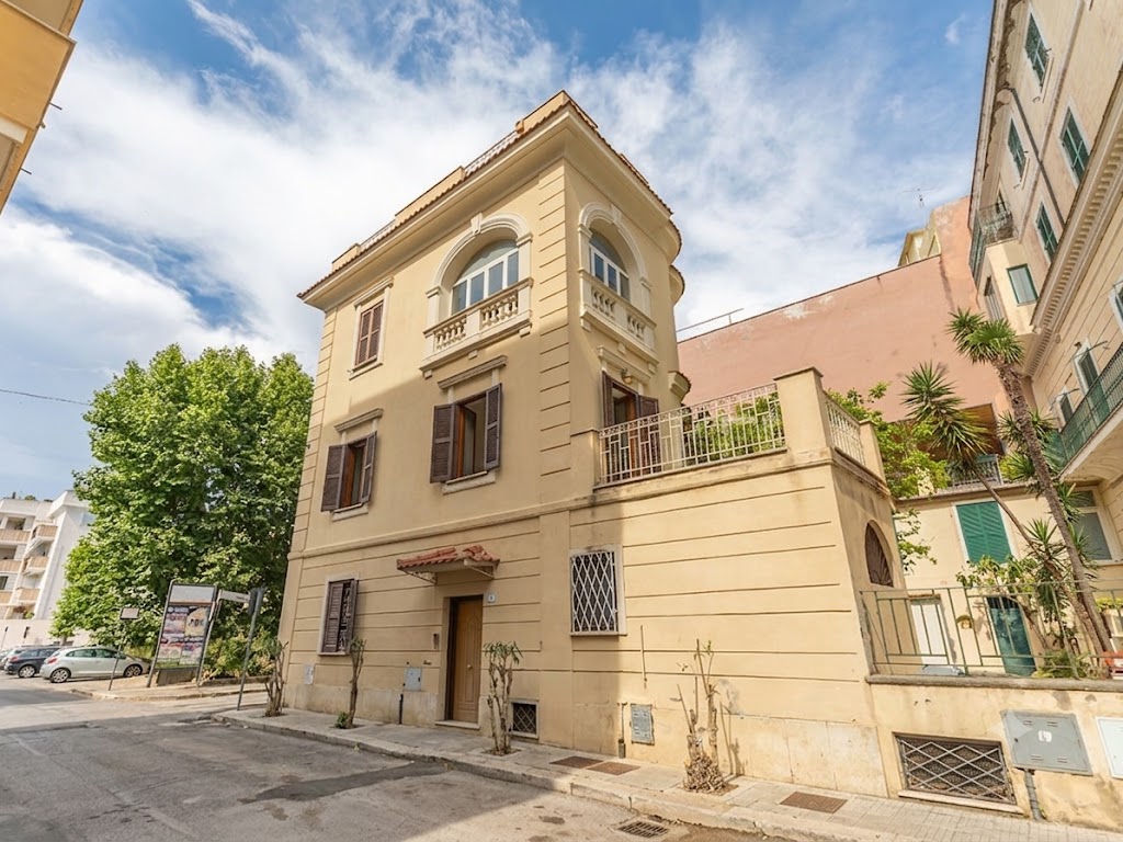 Elegant Art Nouveau townhouse with panoramic terrace