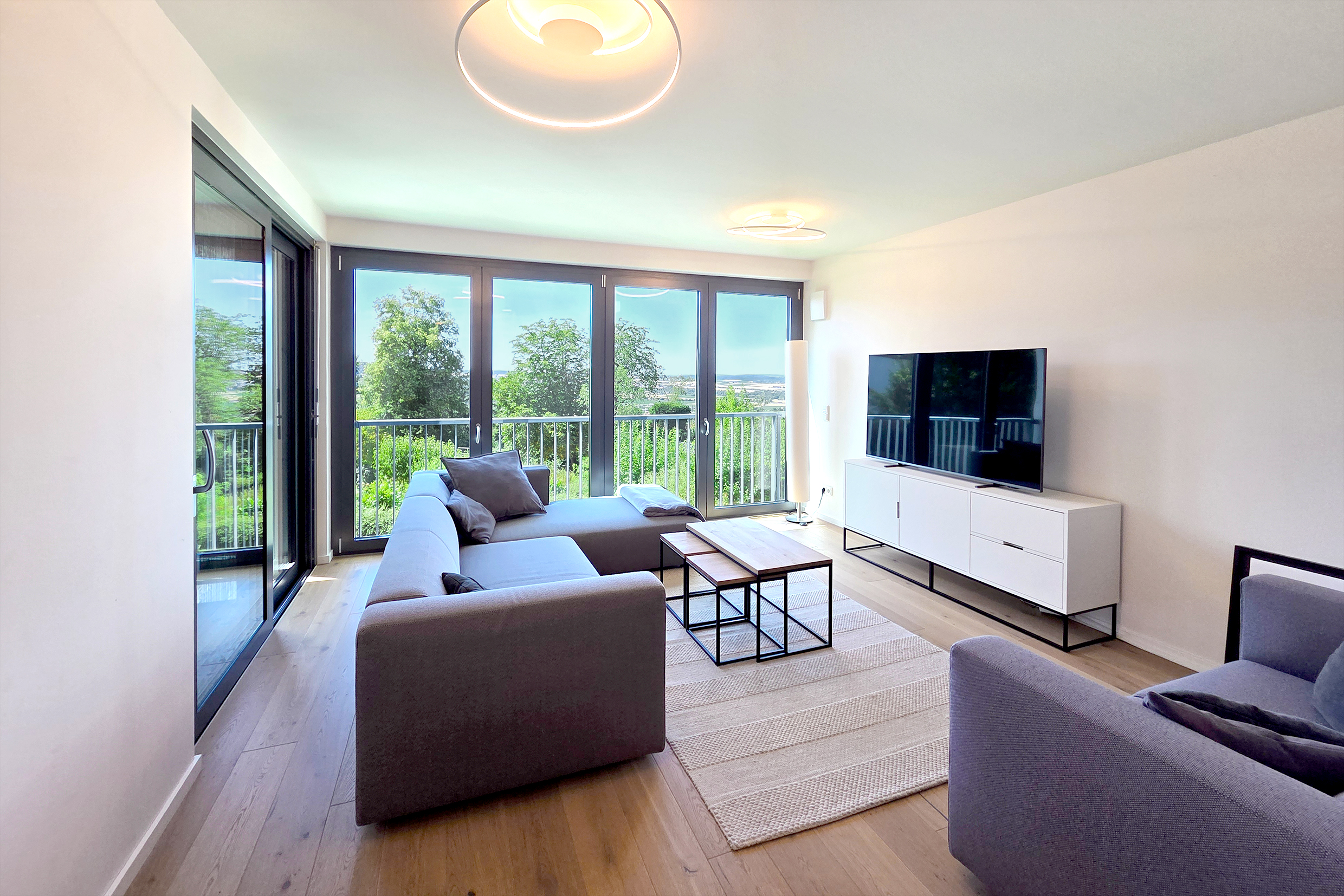 Wohnen in Bestlage: Maisonettewohnung mit Haus-Feeling, Aussicht und großem Garten