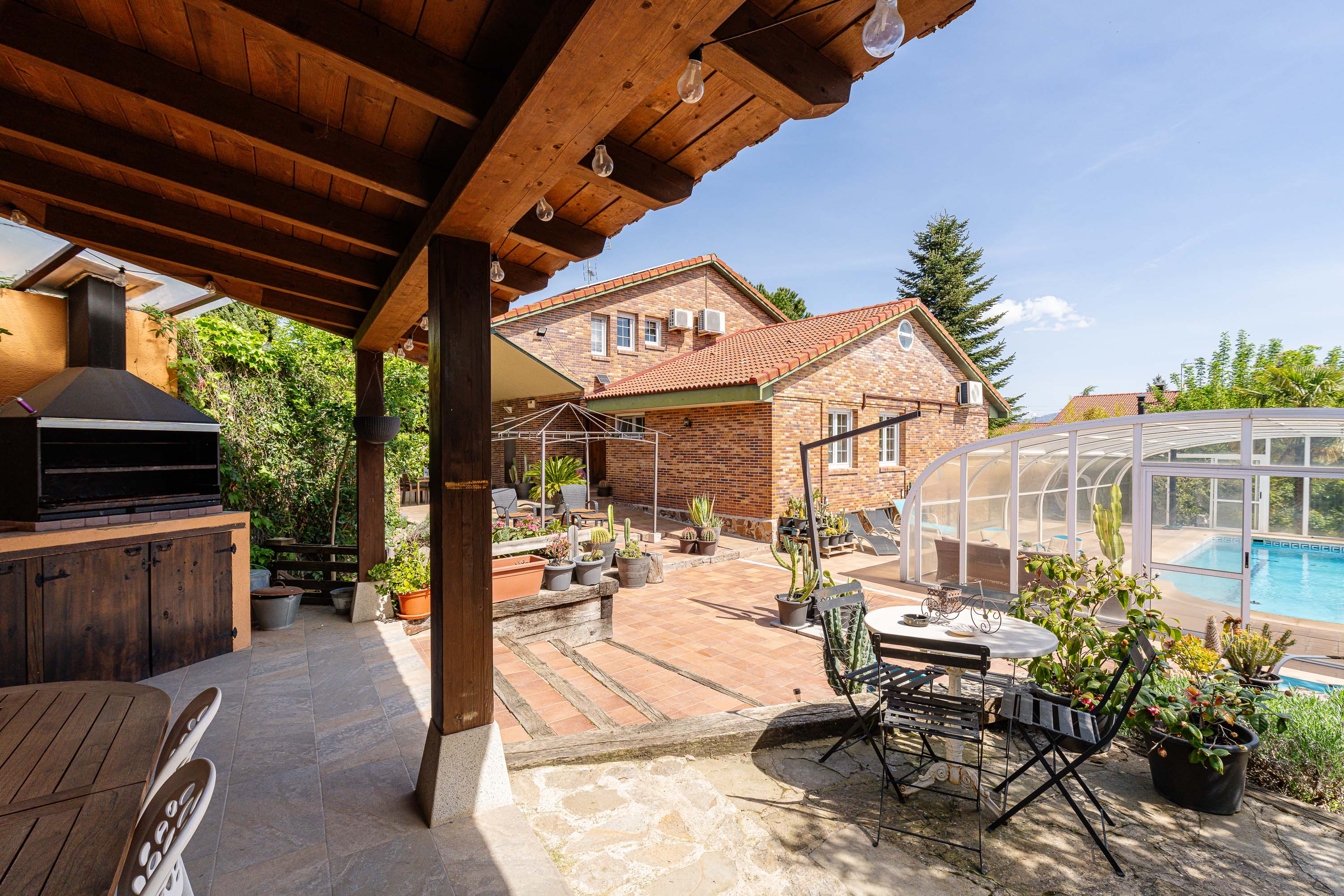 Comfort and privacy in La Canaleja, Galapagar