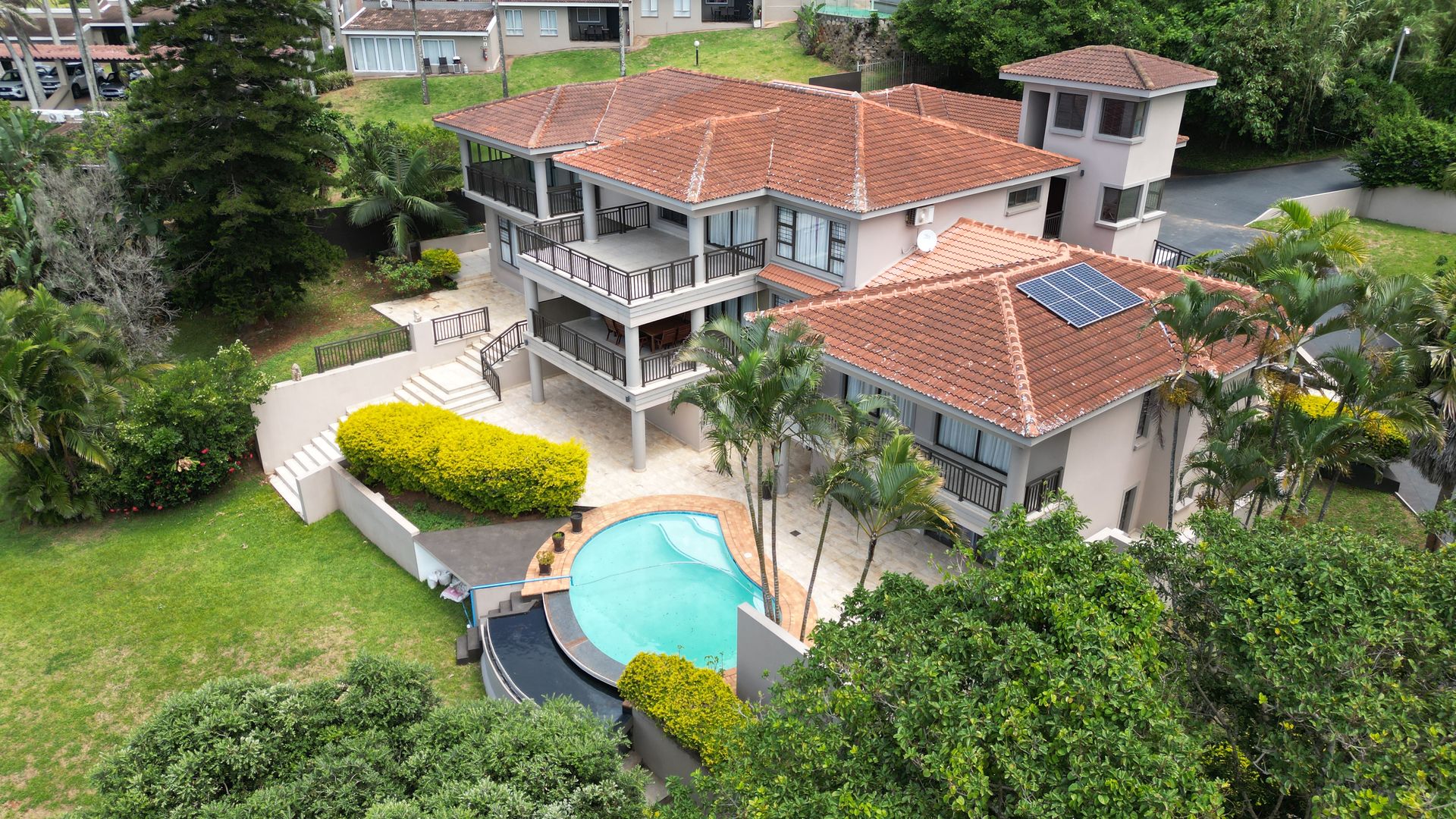 An Extraordinary Coastal Estate Offering Endless Possibilities