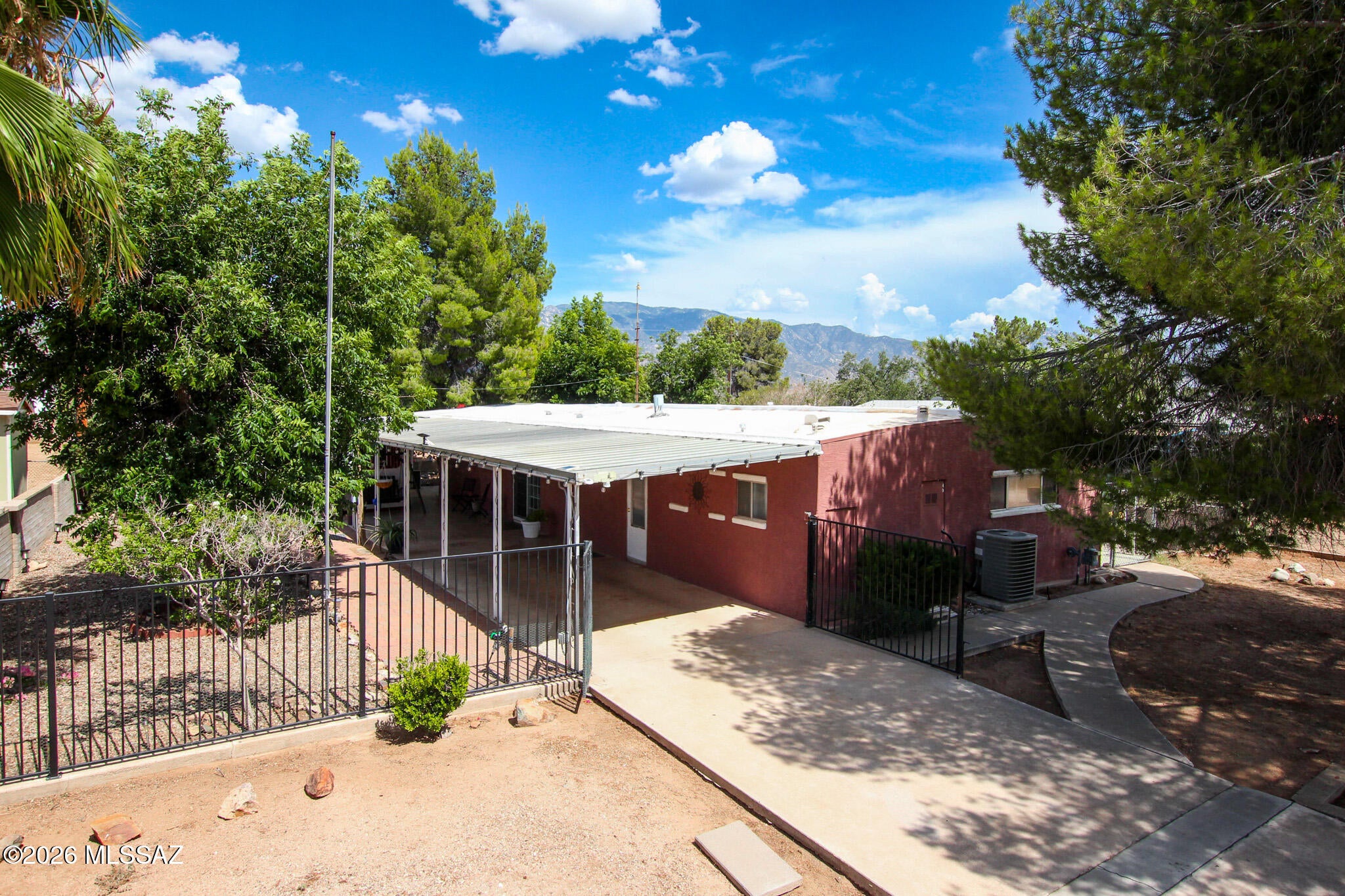 Beautifully maintained residence in Catalina