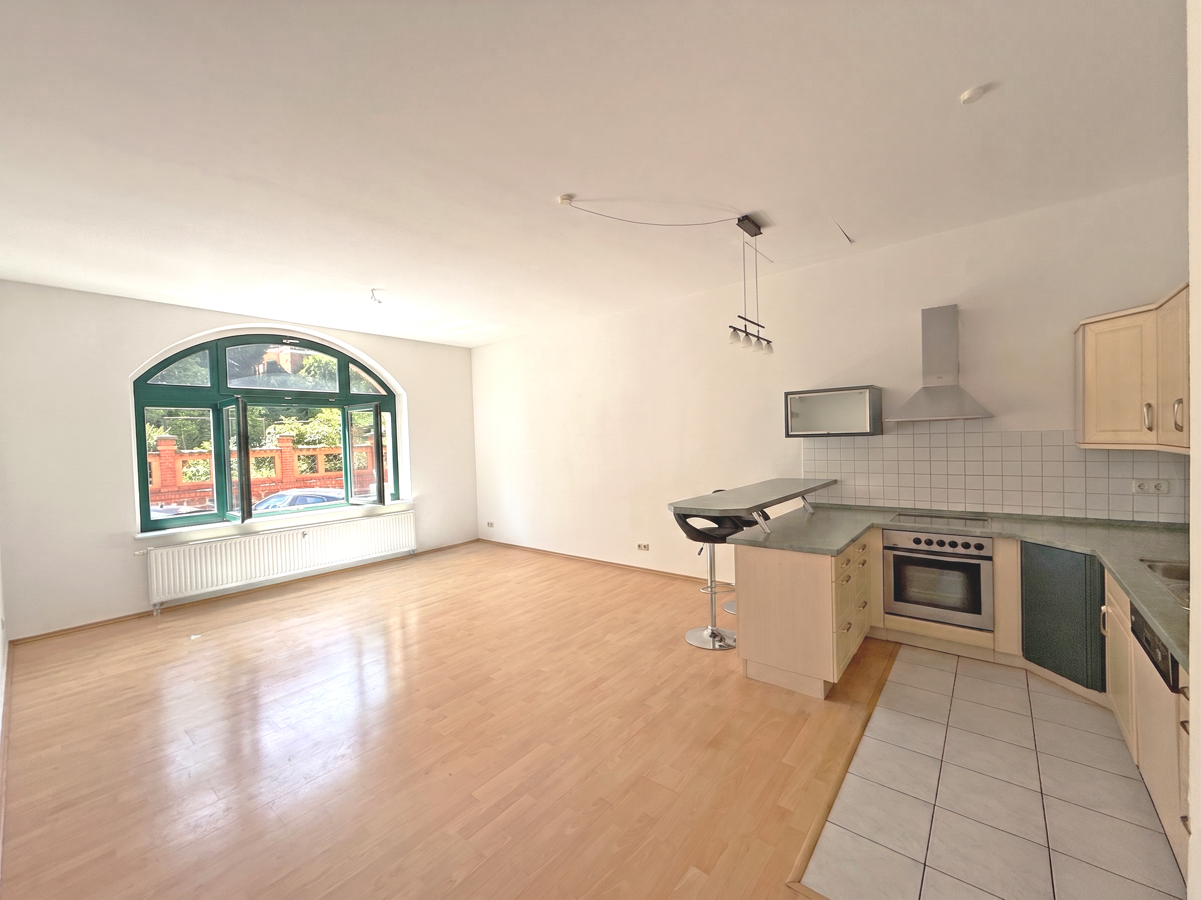 Großzügige 3-Zimmer-Wohnung im begehrten Eisenacher Villenviertel mit Einbauküche