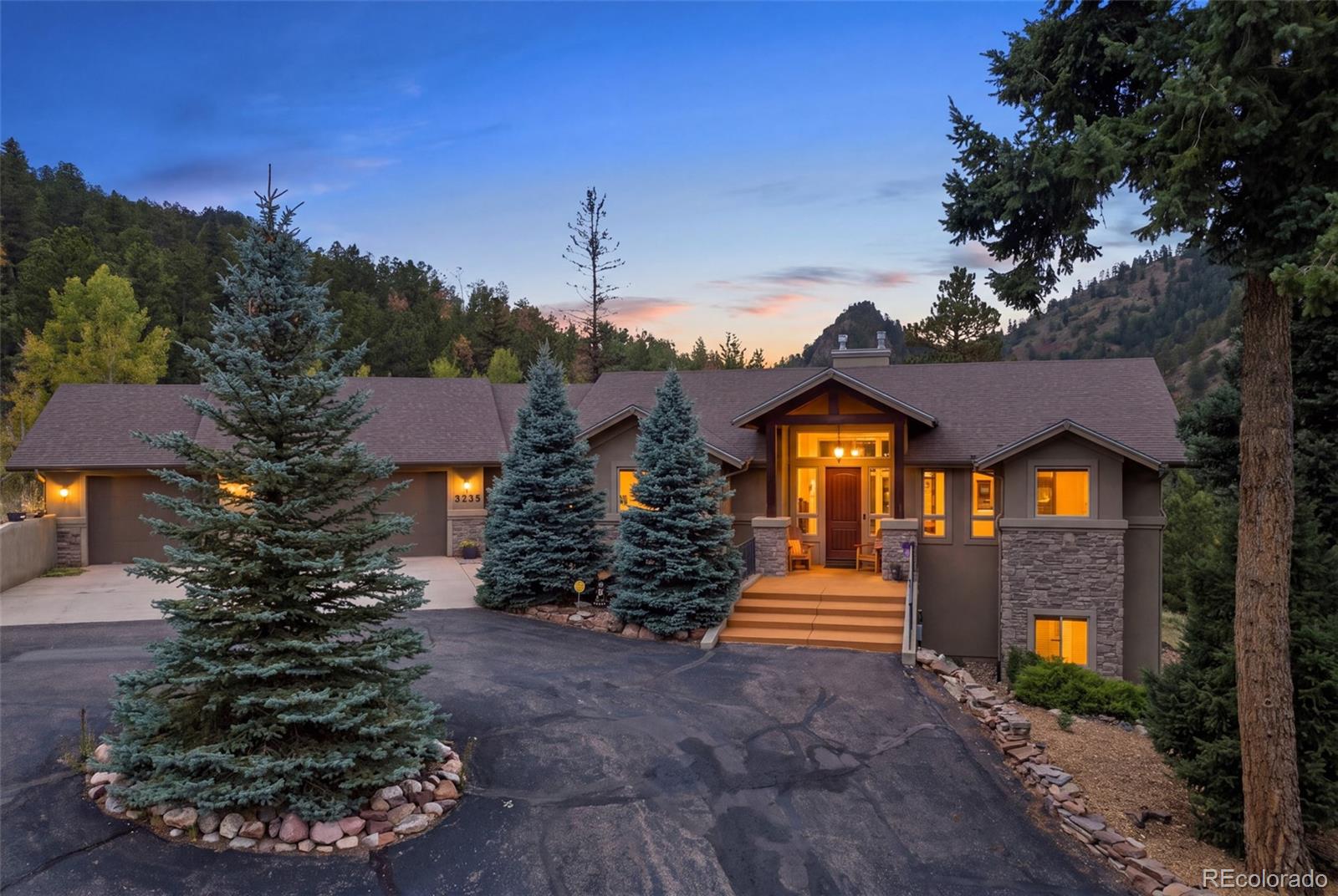 Private 8.87-Acre Mountain Retreat in Woodland Park