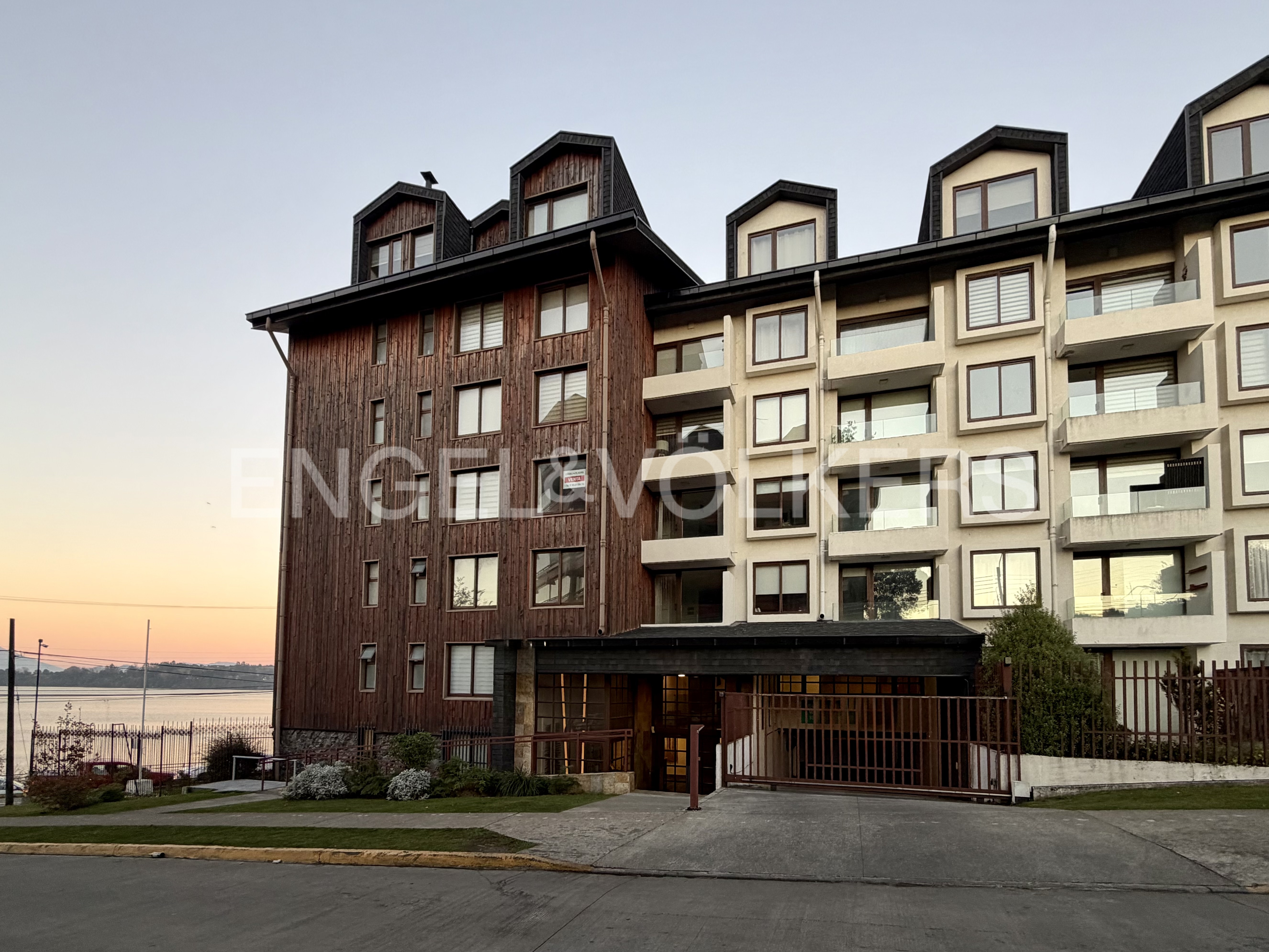 Departamento con vista al lago-a pasos de costanera