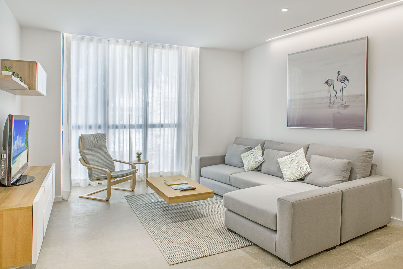 Avantgard Designer Wohnung mit Aufzug bei Plaza Patines