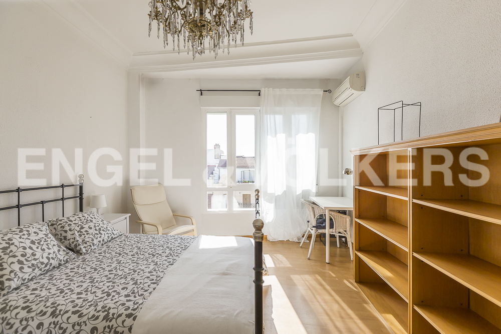 Room #2 in shared student apartment in Chamberí for rent