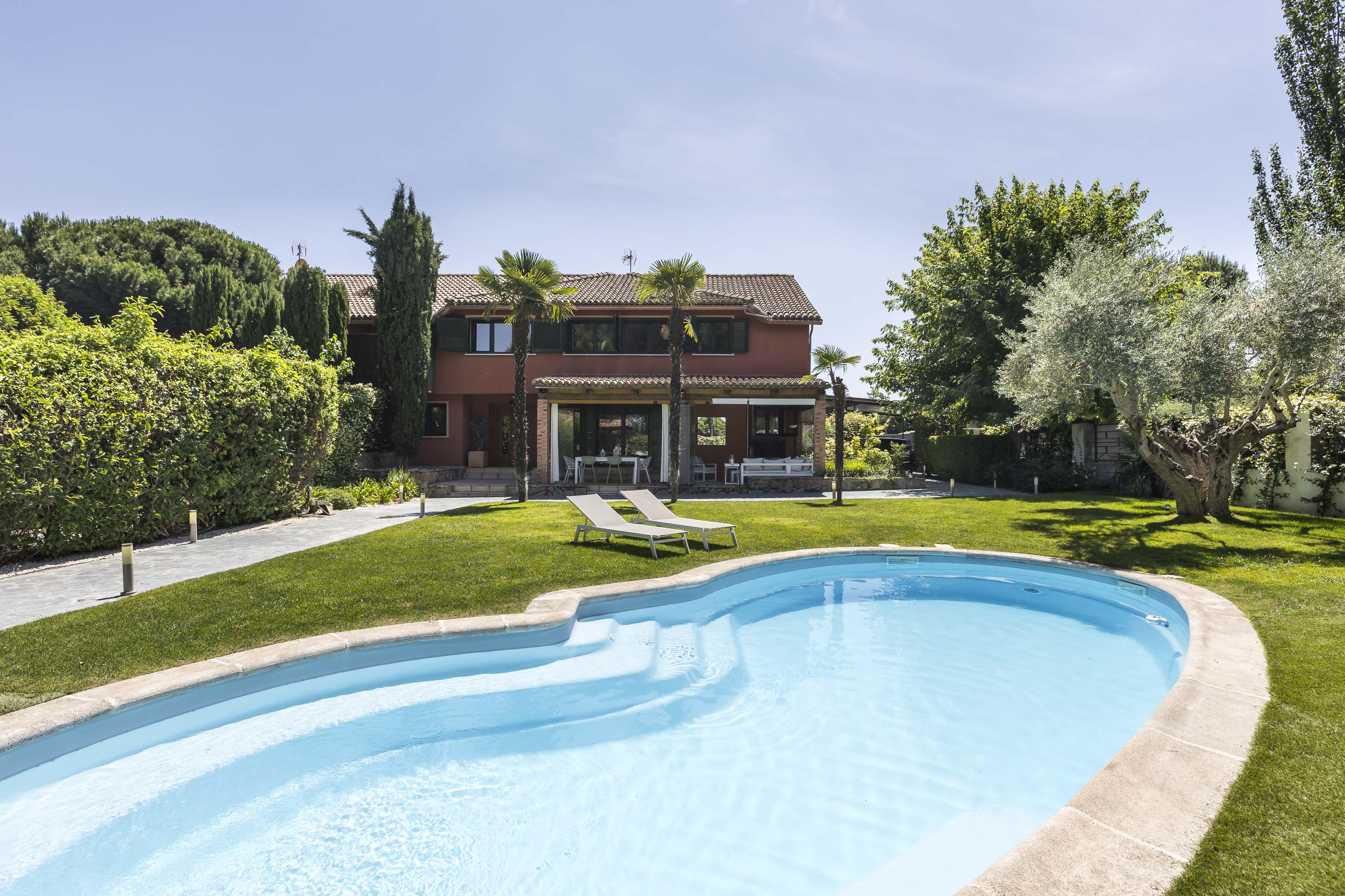 Chalet with heated pool in Boadilla del Monte