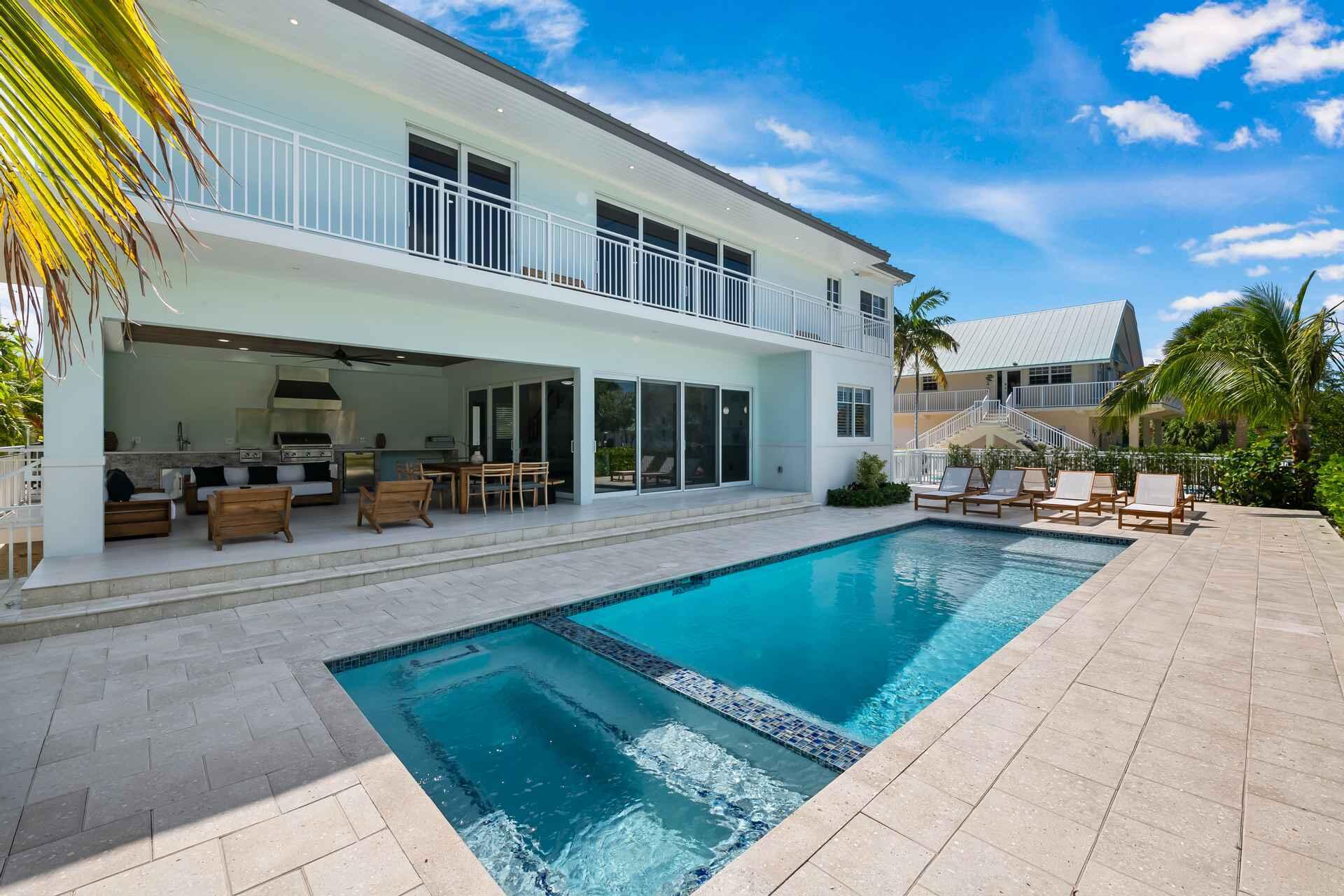 Experience Sophisticated Co-Ownership in Key Colony Beach