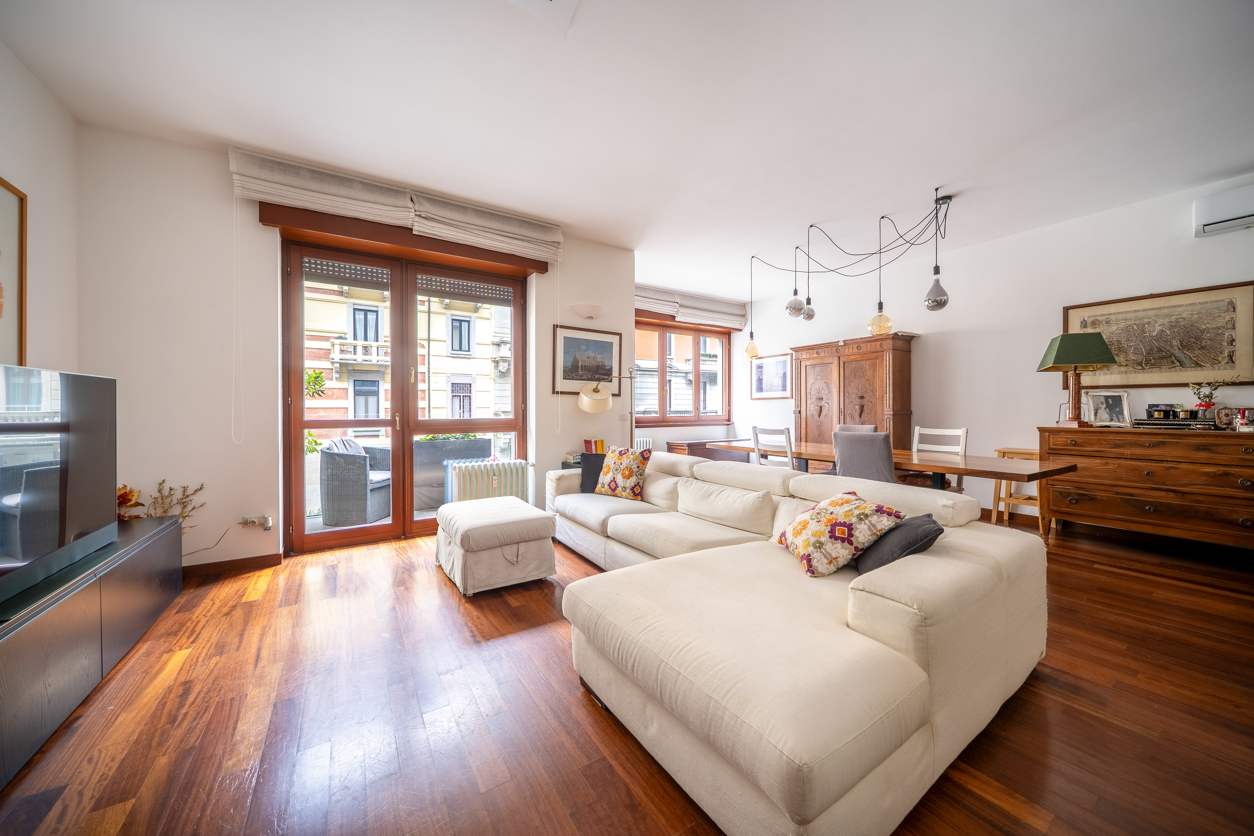 Modern apartment on Melloni Street