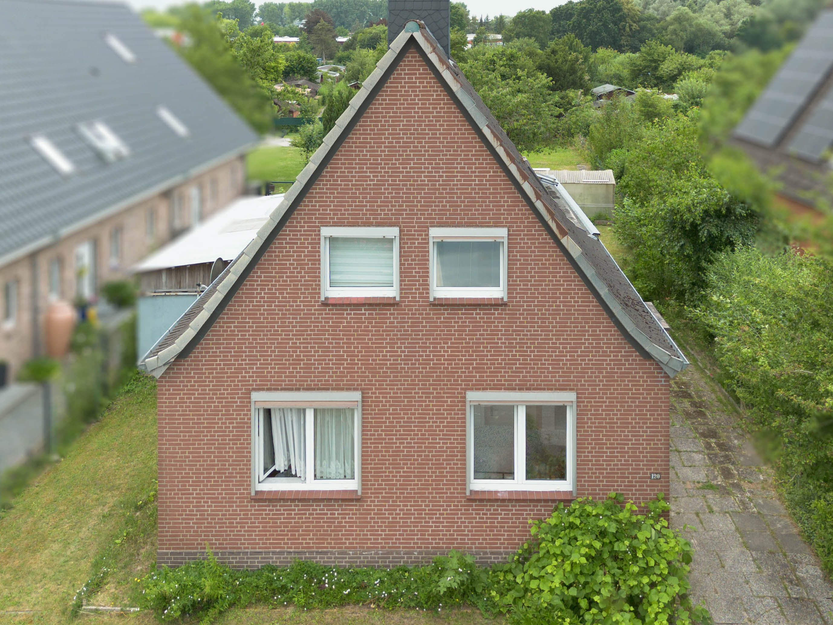 Charmantes Siedlungshaus mit großem Potenzial zentral in Bad Oldesloe